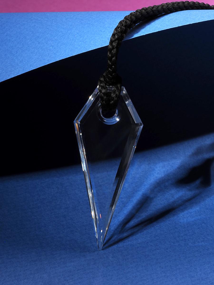 Talisman III Carved Bergkristall Anhänger Healing Edelstein Magie Schmuck Halskette im Angebot 5
