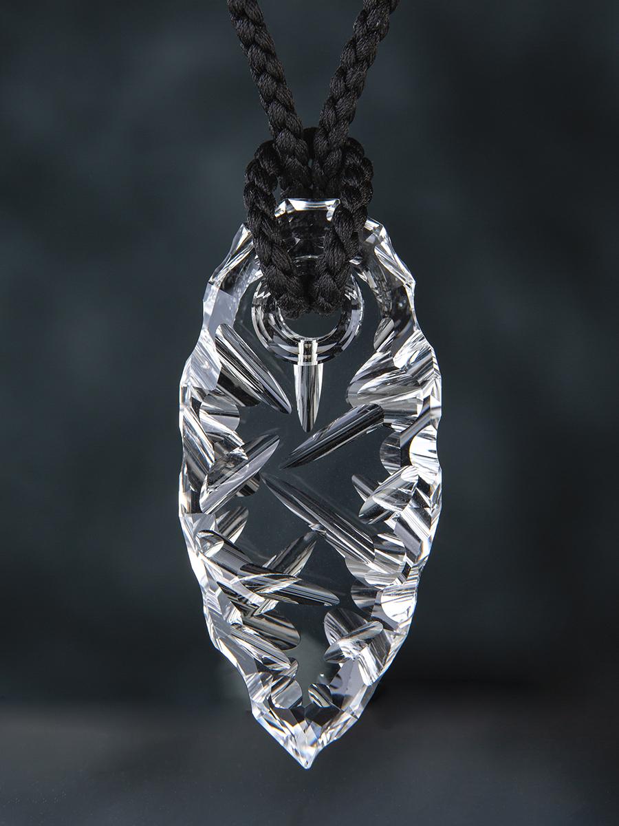 Artisan Talisman V Rock Crystal Pendant Gem Necklace Mens en vente