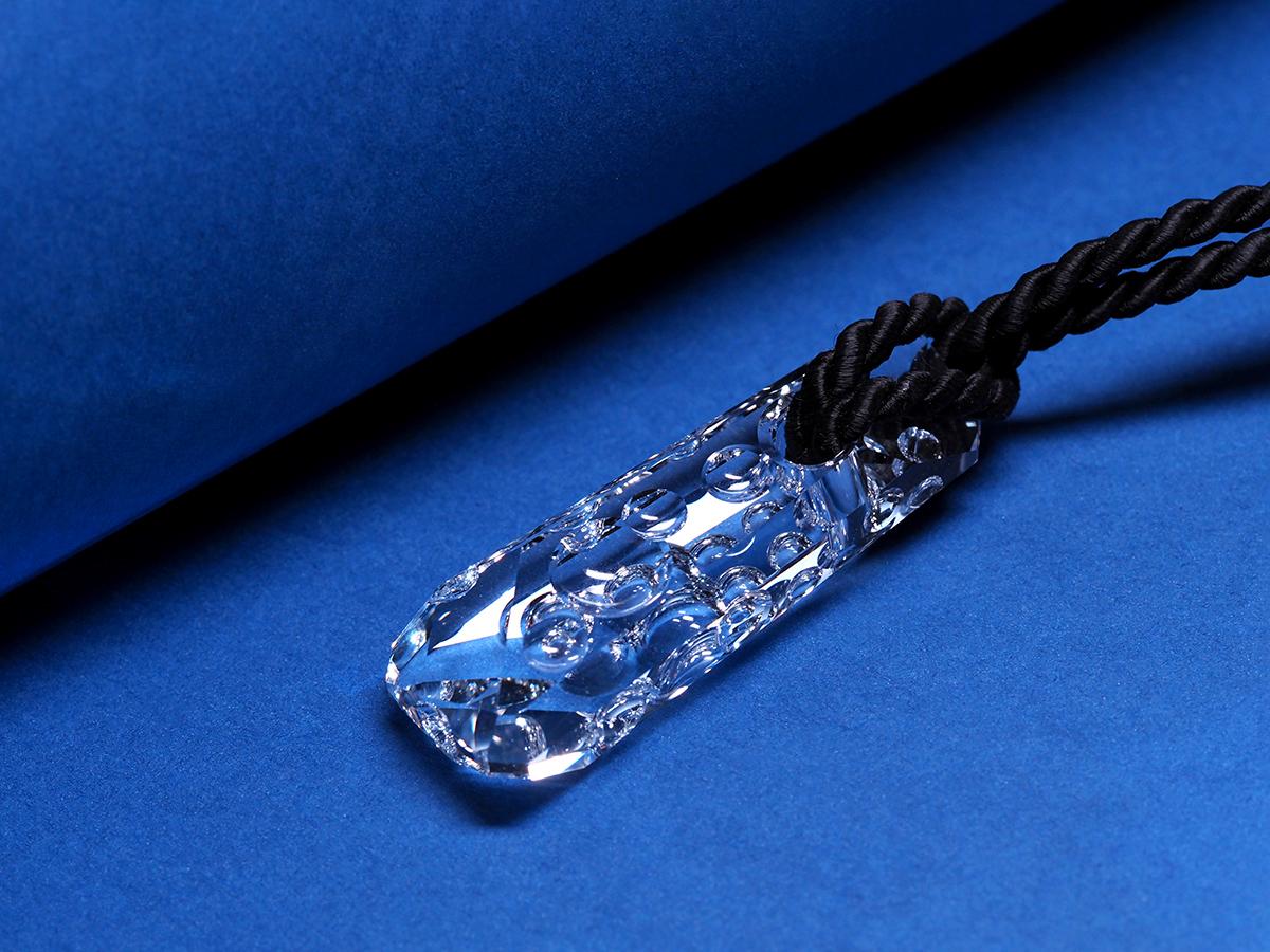 Talisman VII Pendentif Cristal de roche sculpté Amulette Quartz naturel en vente 12