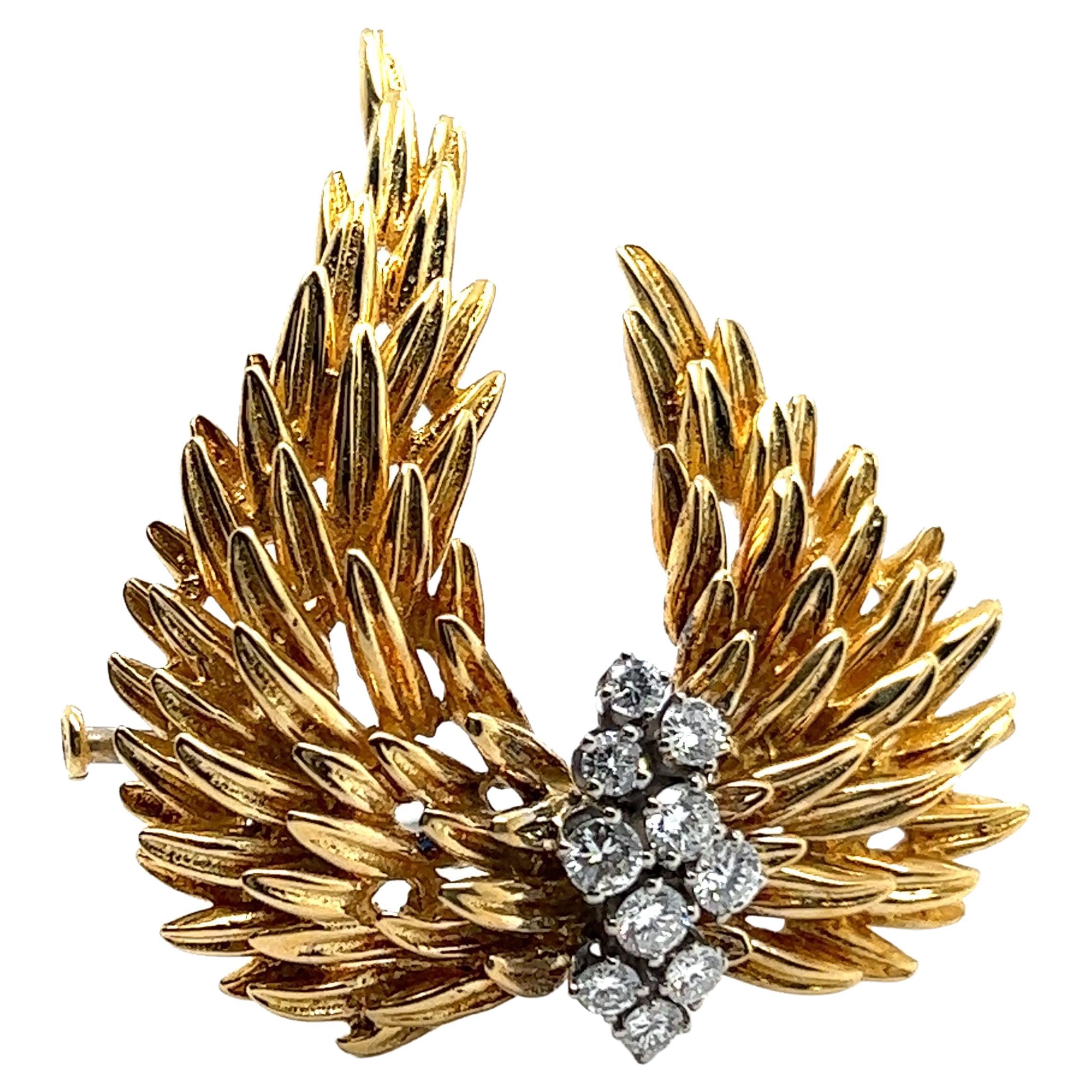 Talisman Wings Brooch with Diamonds in 18 Karat Yellow Gold For Sale