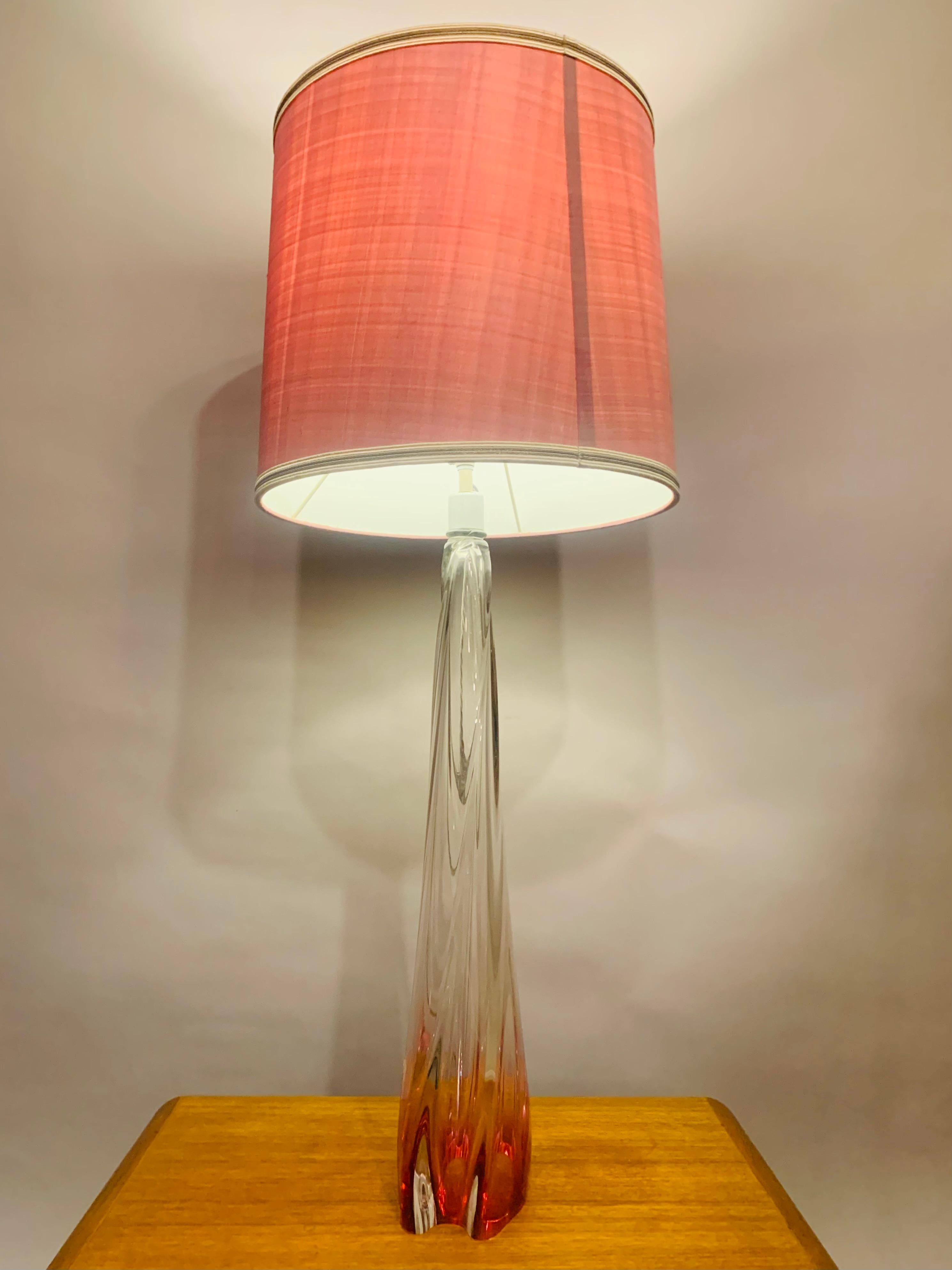 Tall 1950s Belgium Val Saint Lambert Pink & Clear Crystal Glass Table Lamp In Good Condition In London, GB