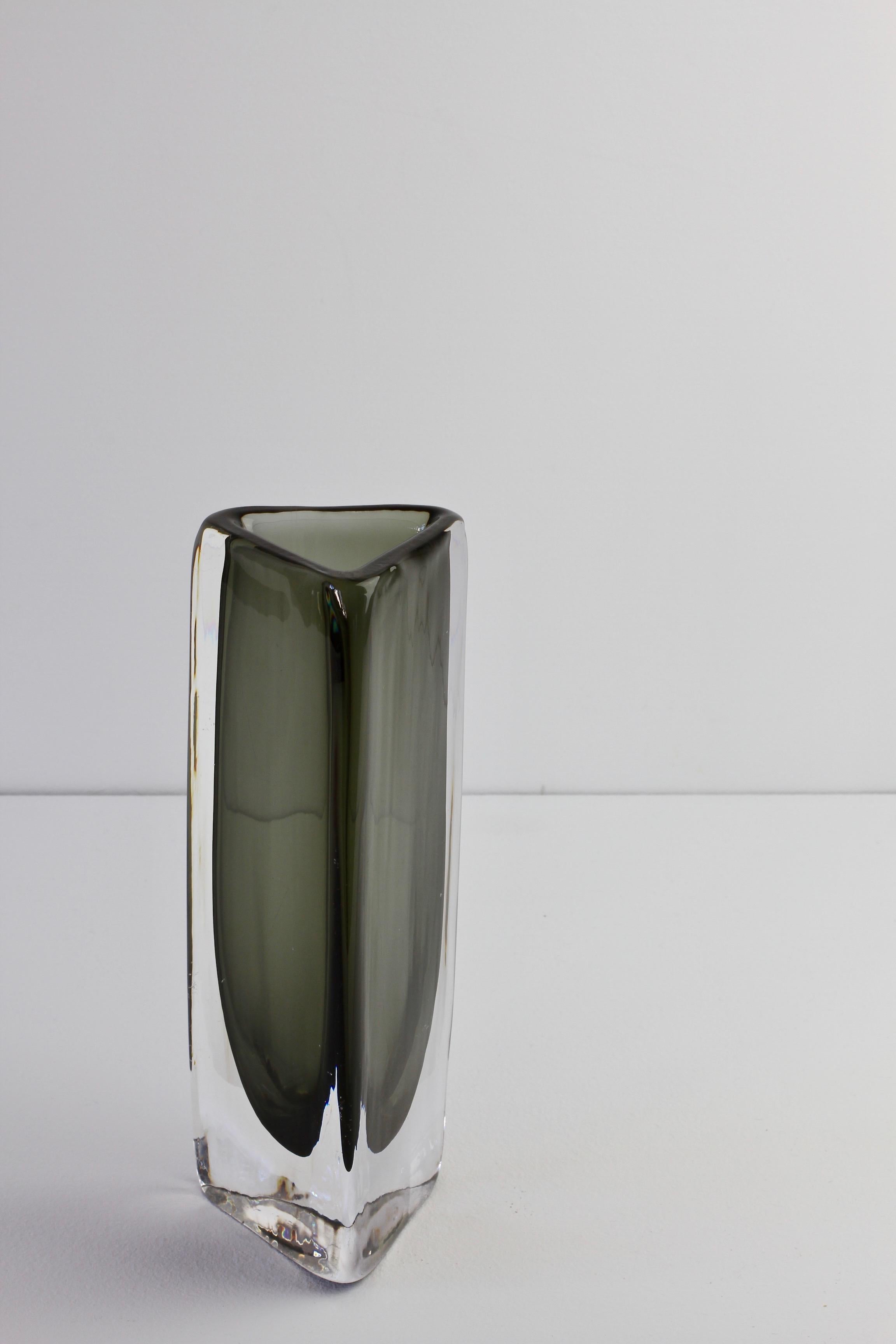 Tall 1950s Dark Toned Sommerso Vase Signed Nils Landberg for Orrefors Glass For Sale 7