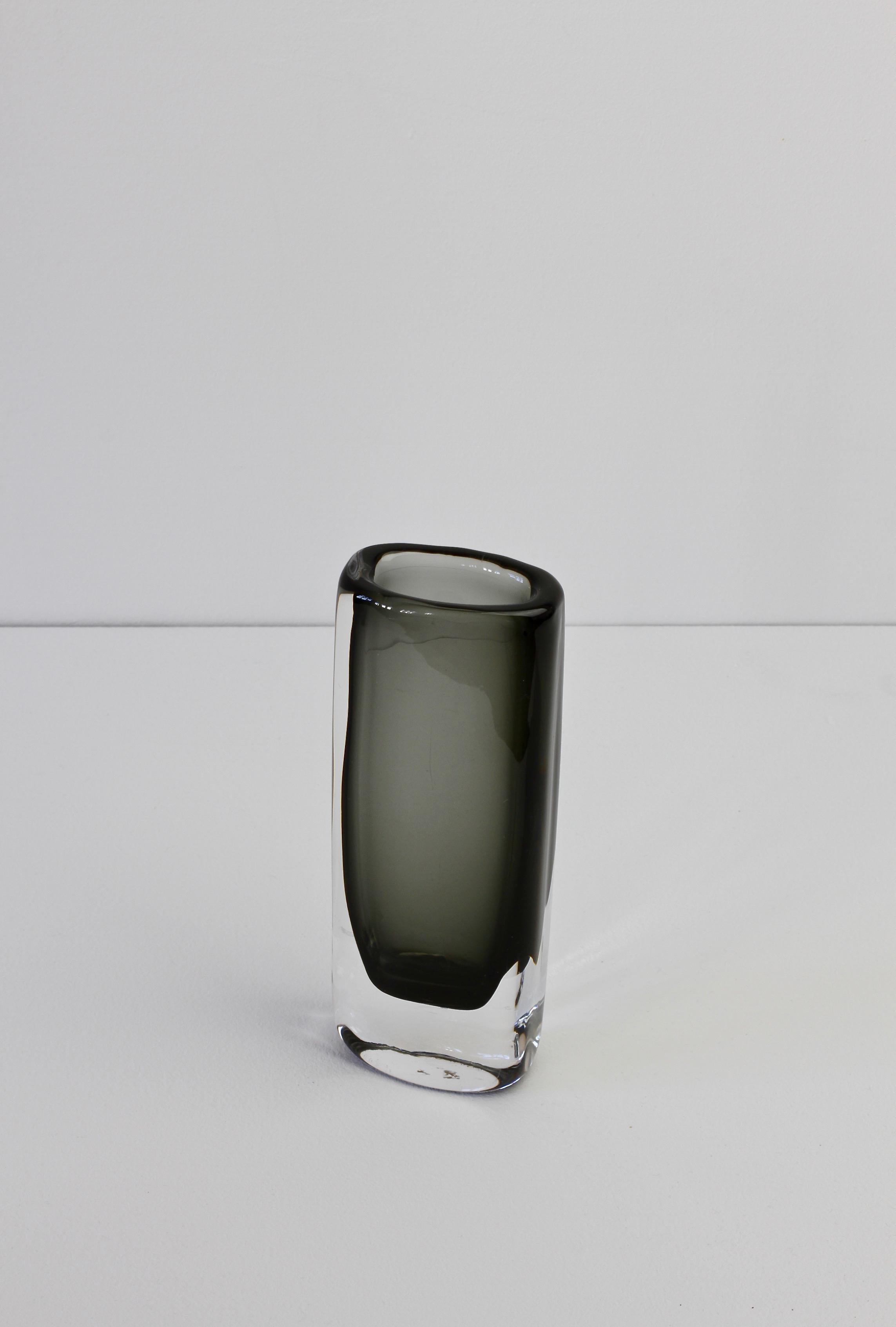 Tall 1950s Sommerso 'Dusk' Vase Signed by Nils Landberg for Orrefors Glass 6
