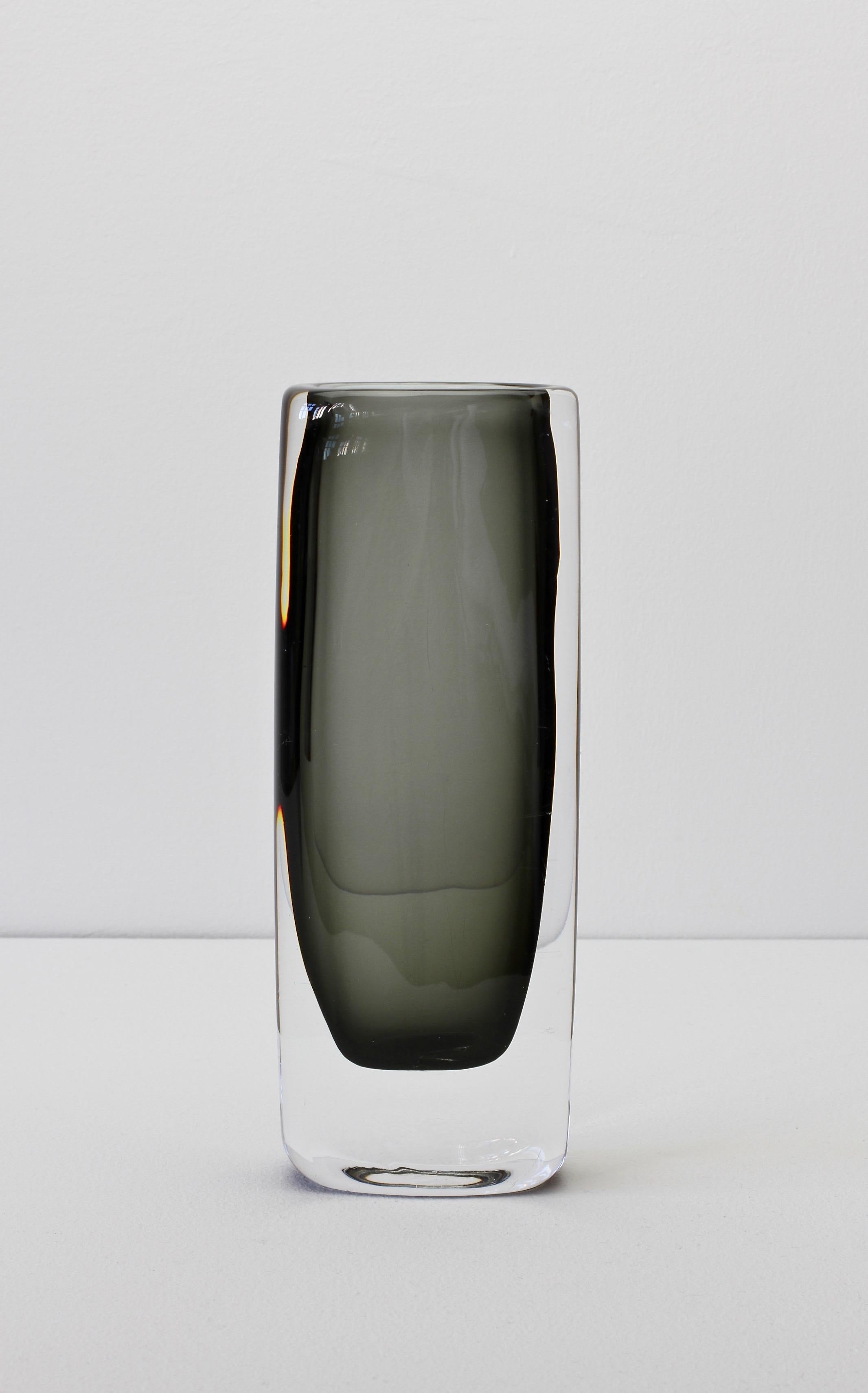 Swedish Tall 1950s Sommerso 'Dusk' Vase Signed by Nils Landberg for Orrefors Glass