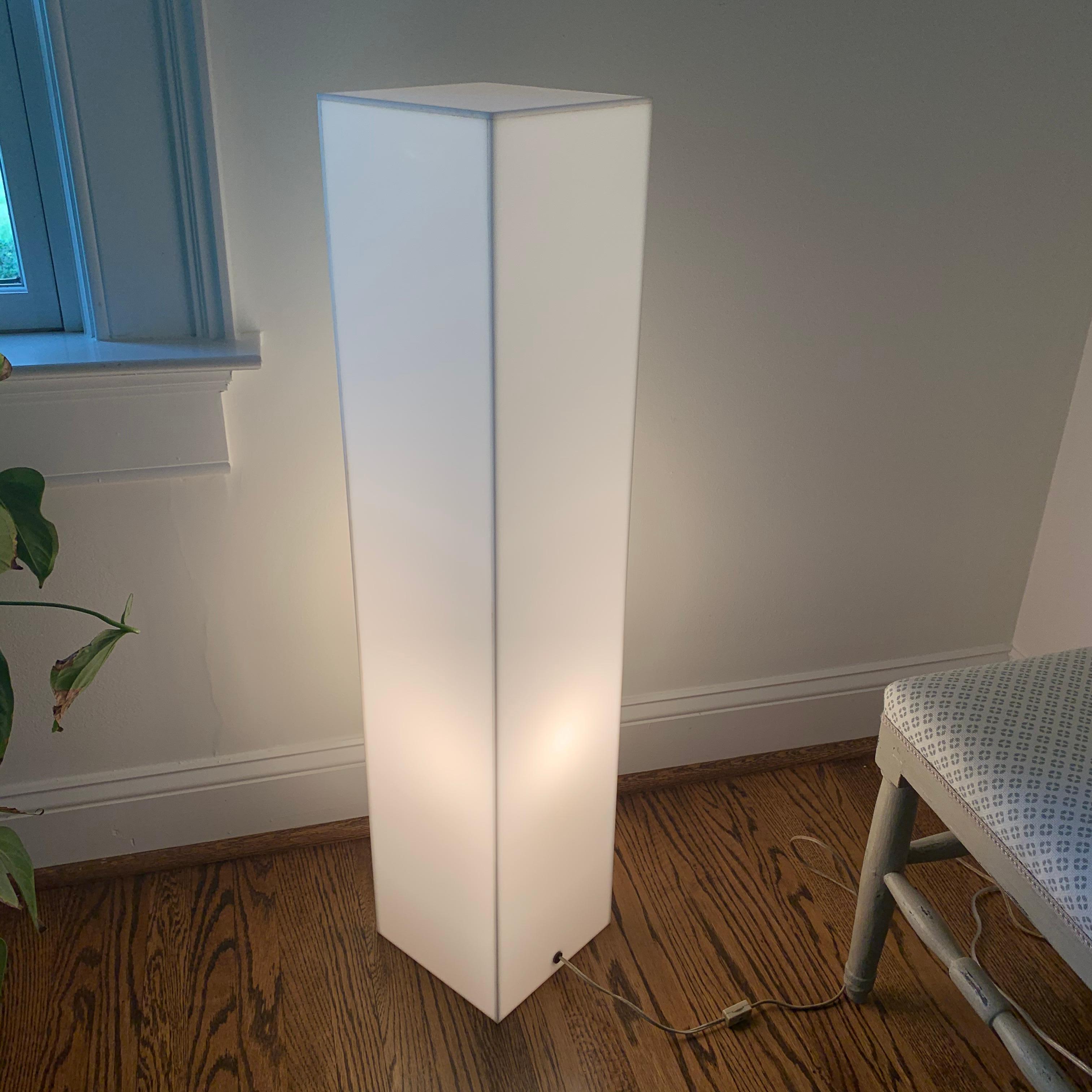 Tall 1970s Electrified White Lucite Or Acrylic Pedestal Stand Display Column For Sale 2