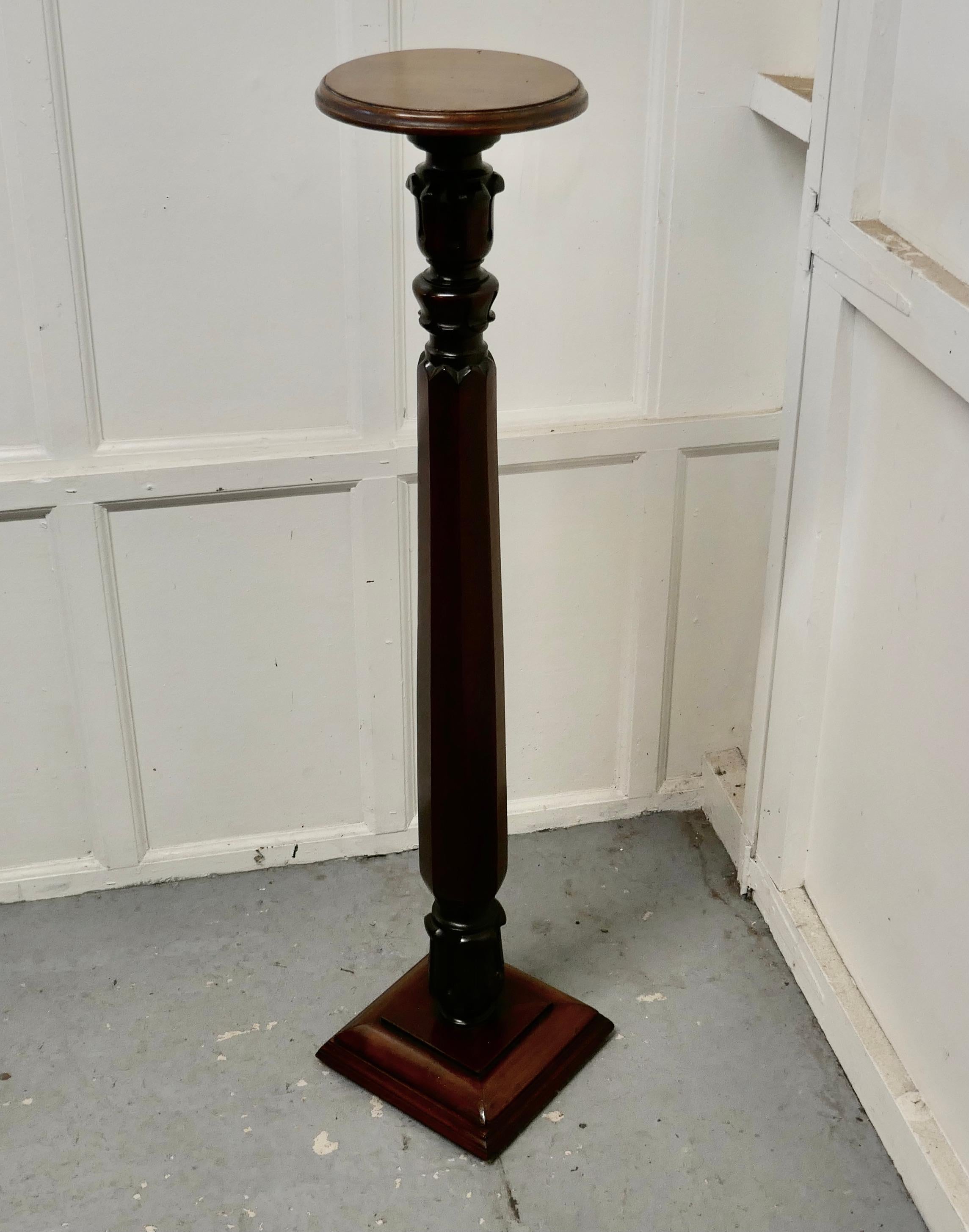 Classical Roman Tall 19th Century Carved Mahogany Pedestal For Sale