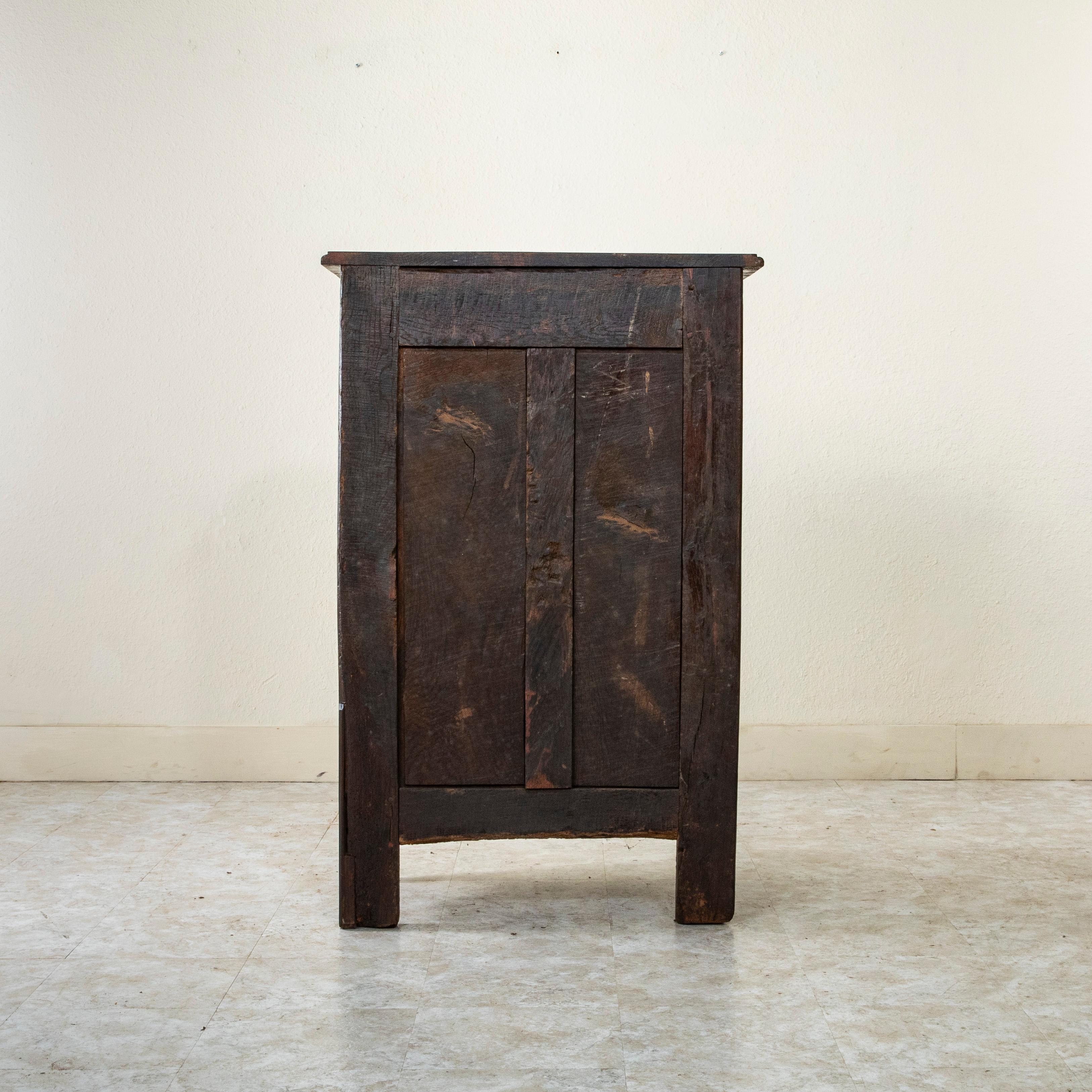 Tall 19th Century French Hand Carved Oak Jam Cabinet From Normandy In Good Condition In Fayetteville, AR