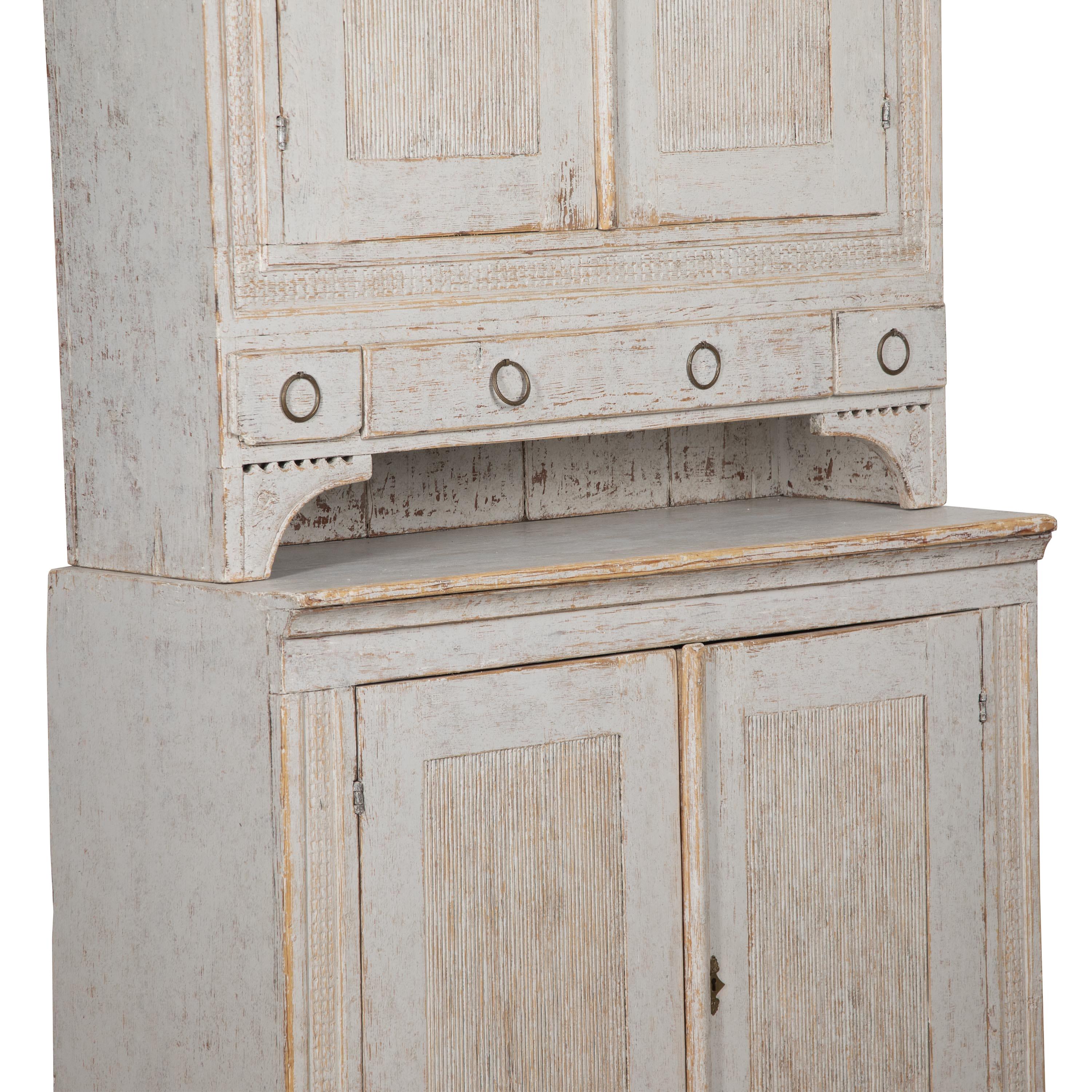 Tall 19th Century Period Gustavian Cabinet In Good Condition In Tetbury, Gloucestershire