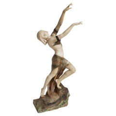 Grande danseuse italienne en albâtre polychrome Art Carved vers 1930