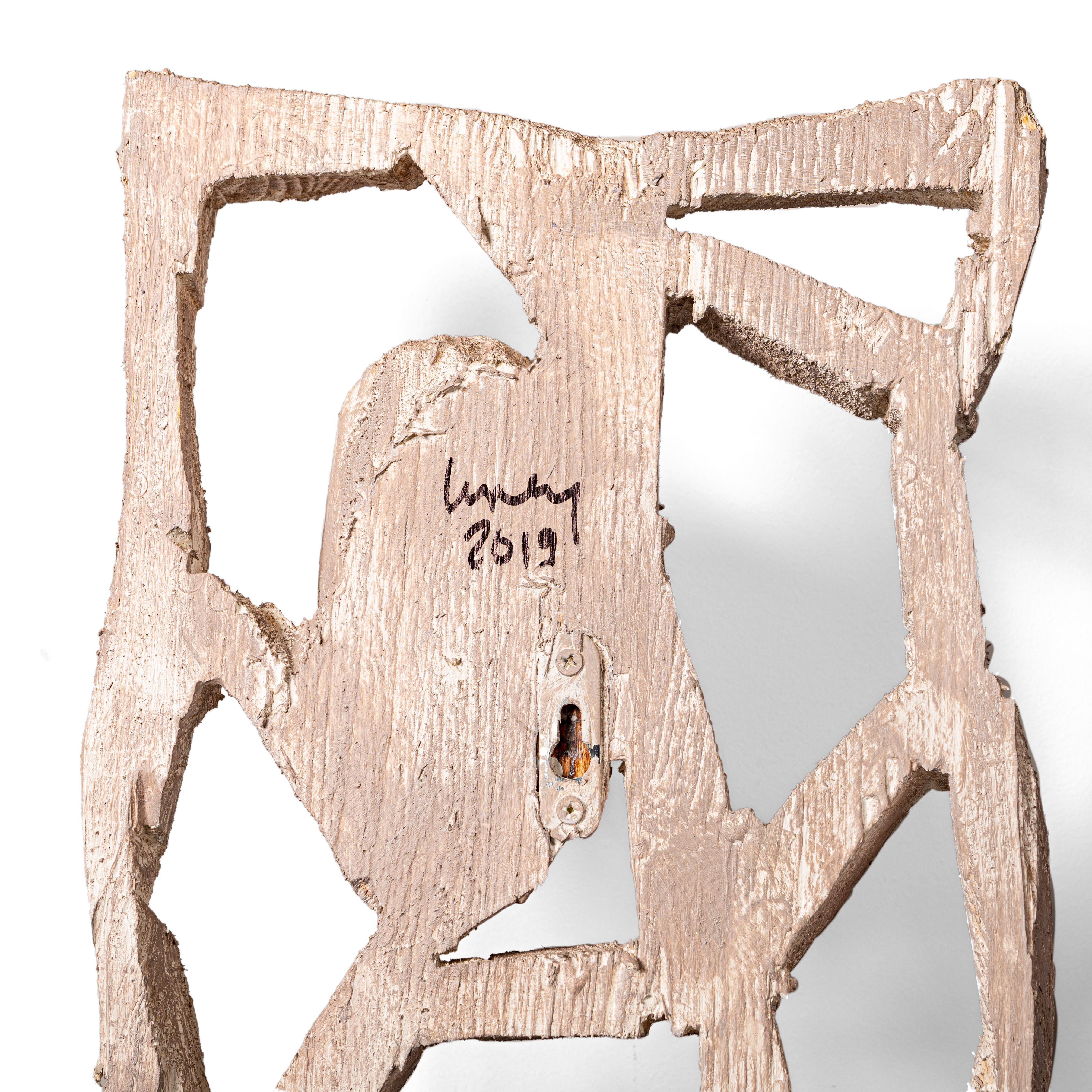 XXI secolo e contemporaneo Scultura astratta da parete in legno bianco sabbia di Christofer Kochs 2019 in vendita