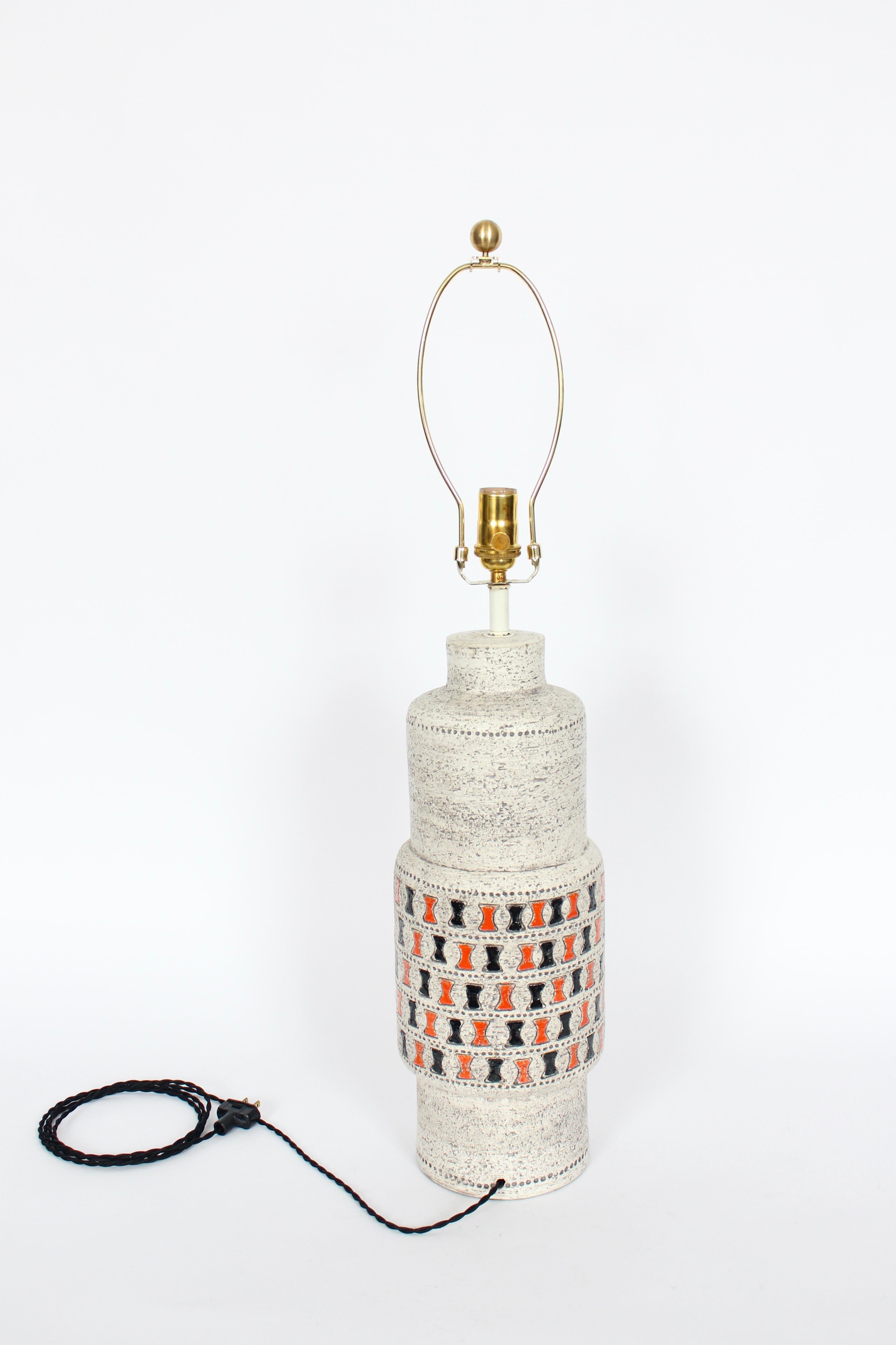 Mid-20th Century Tall Aldo Londi for Bitossi Off White Art Pottery Table Lamp with Orange & Black For Sale