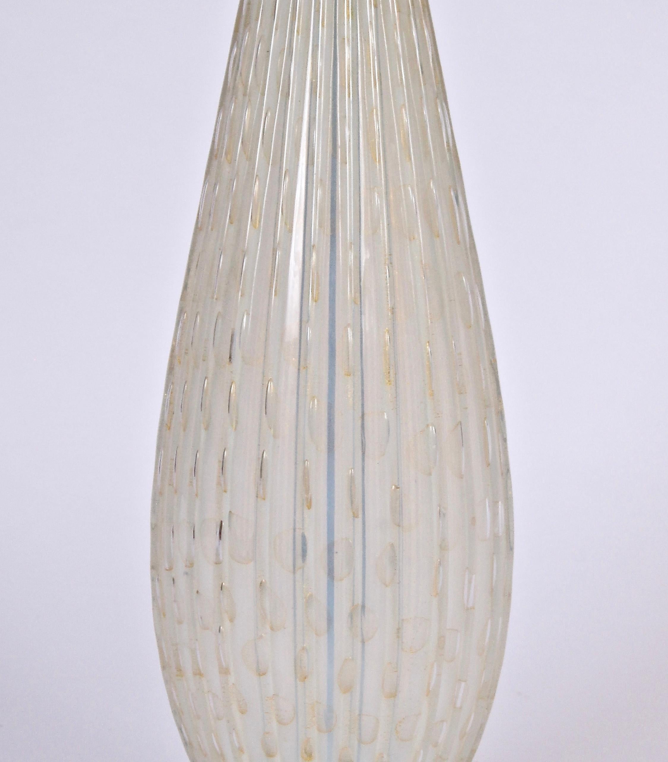Italian Tall Alfredo Barbini for Murano Ribbed Opaline Table Lamp with Gold inclusions