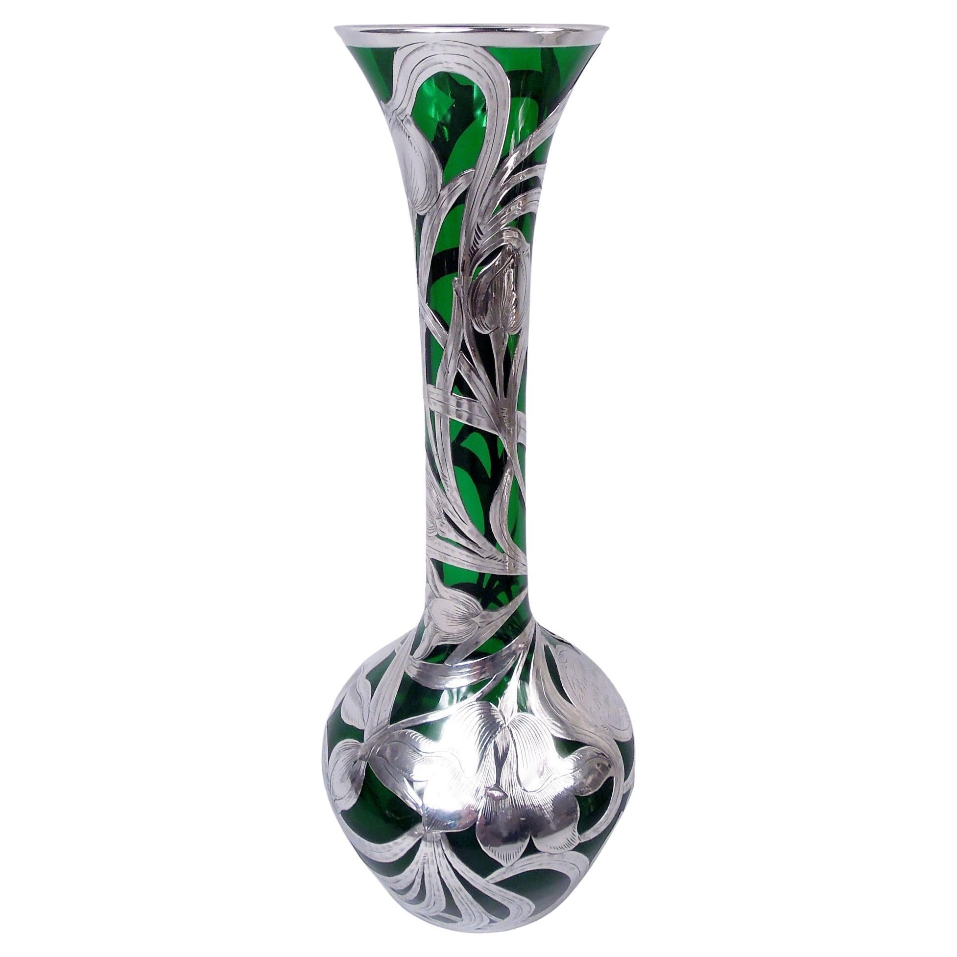Vaso alto Alvin Art Nouveau Greene & Greene Overlay da 14 pollici