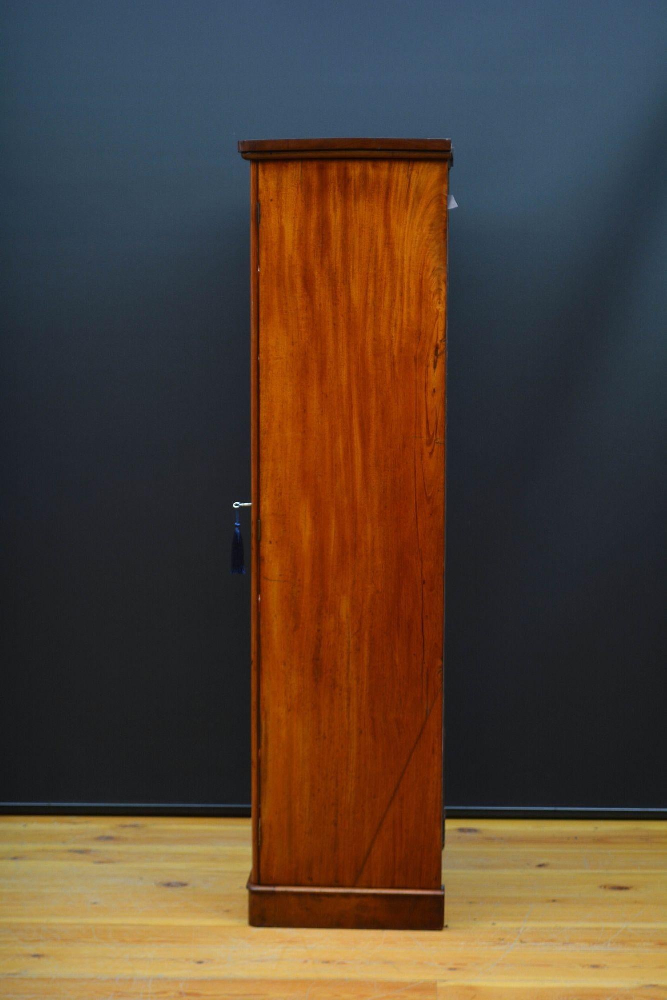 Tall and Slim Victorian Mahogany Chest of Drawers For Sale 8