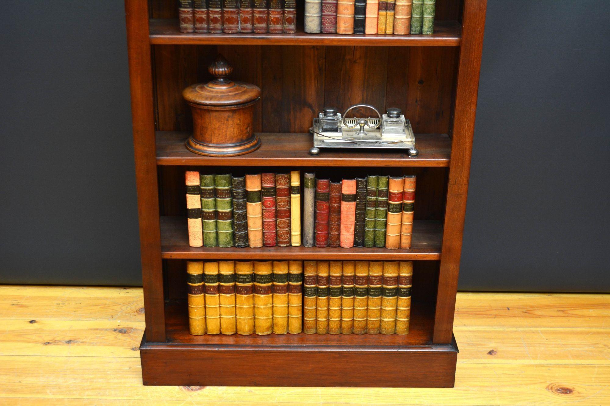 Librería abierta victoriana alta y esbelta de caoba en venta 5