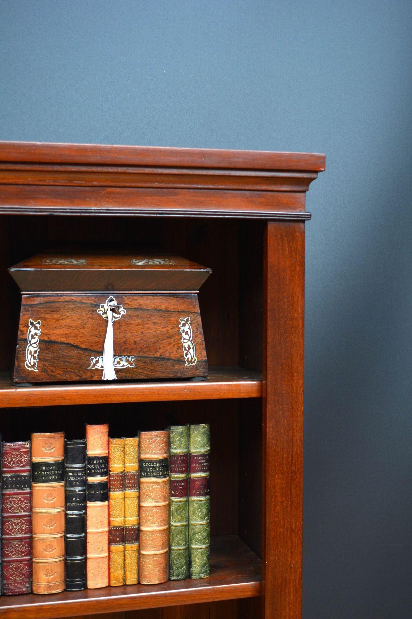 Librería abierta victoriana alta y esbelta de caoba en venta 3