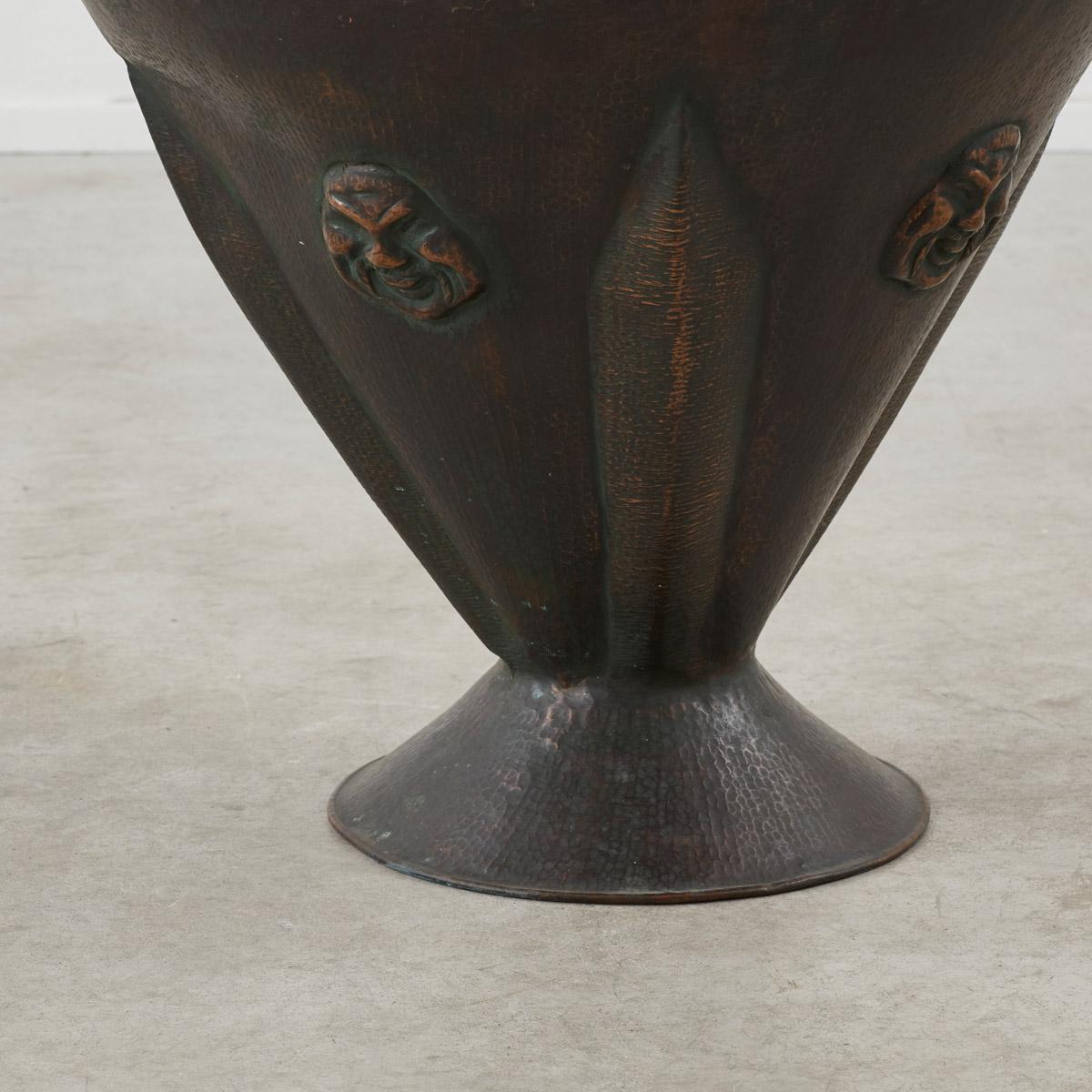 Copper Tall Angelo Bragalini vase in copper - Italy, 1950s For Sale