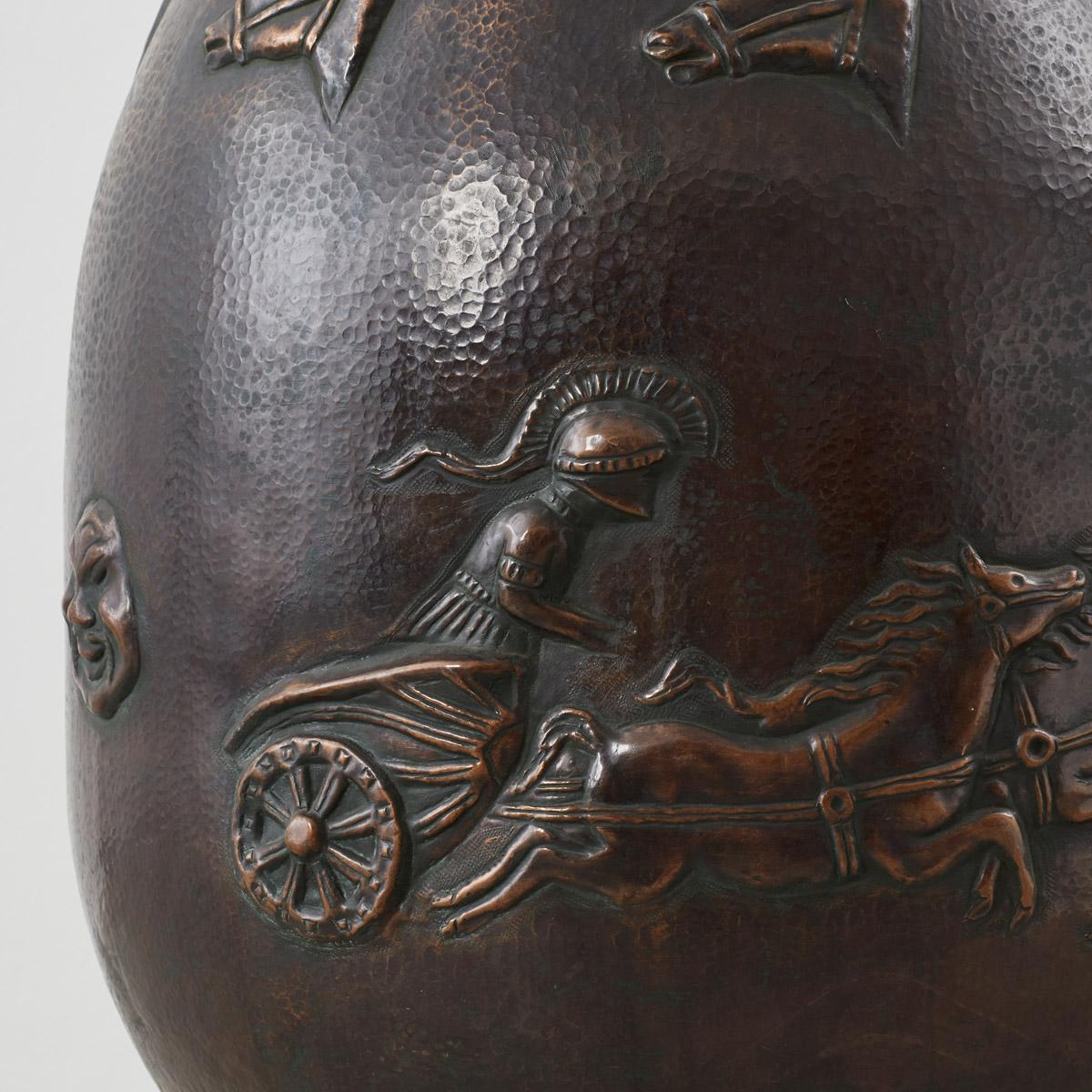 Tall Angelo Bragalini vase in copper - Italy, 1950s For Sale 1
