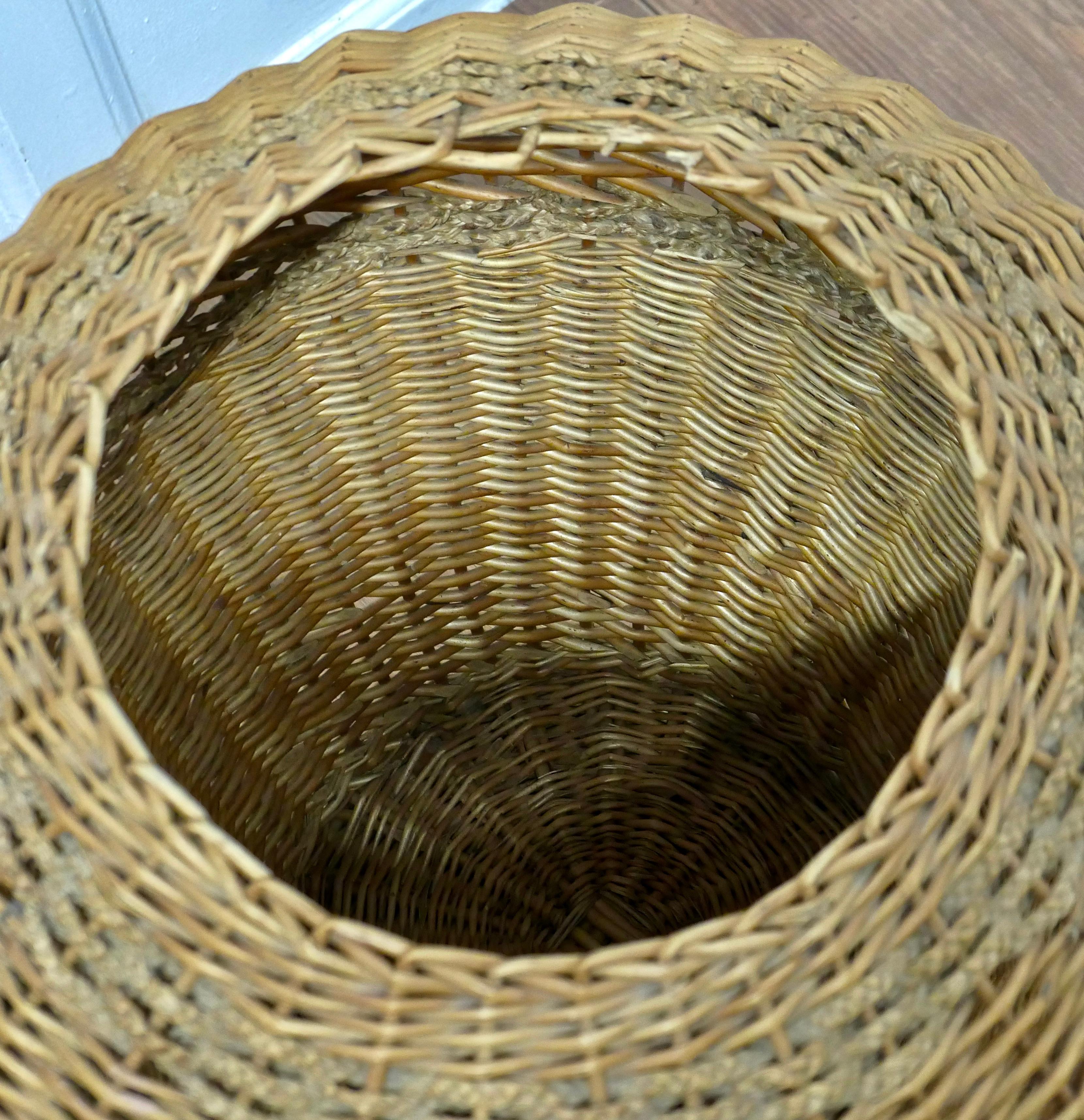 Early 20th Century Tall Antique Ali Baba Wicker Laundry Basket  This is an excellent example  For Sale