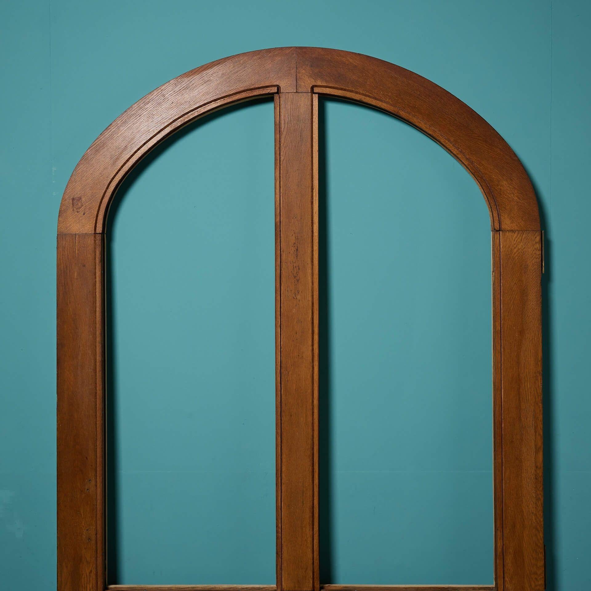 Gotico Porta esterna ad arco alto e antico in Oak con vetri in vendita