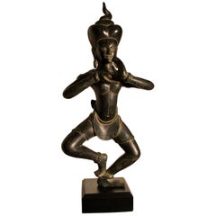Grand ange céleste dansant en bronze ancien Aspara:: danse des amoureux d'Angkor Wat
