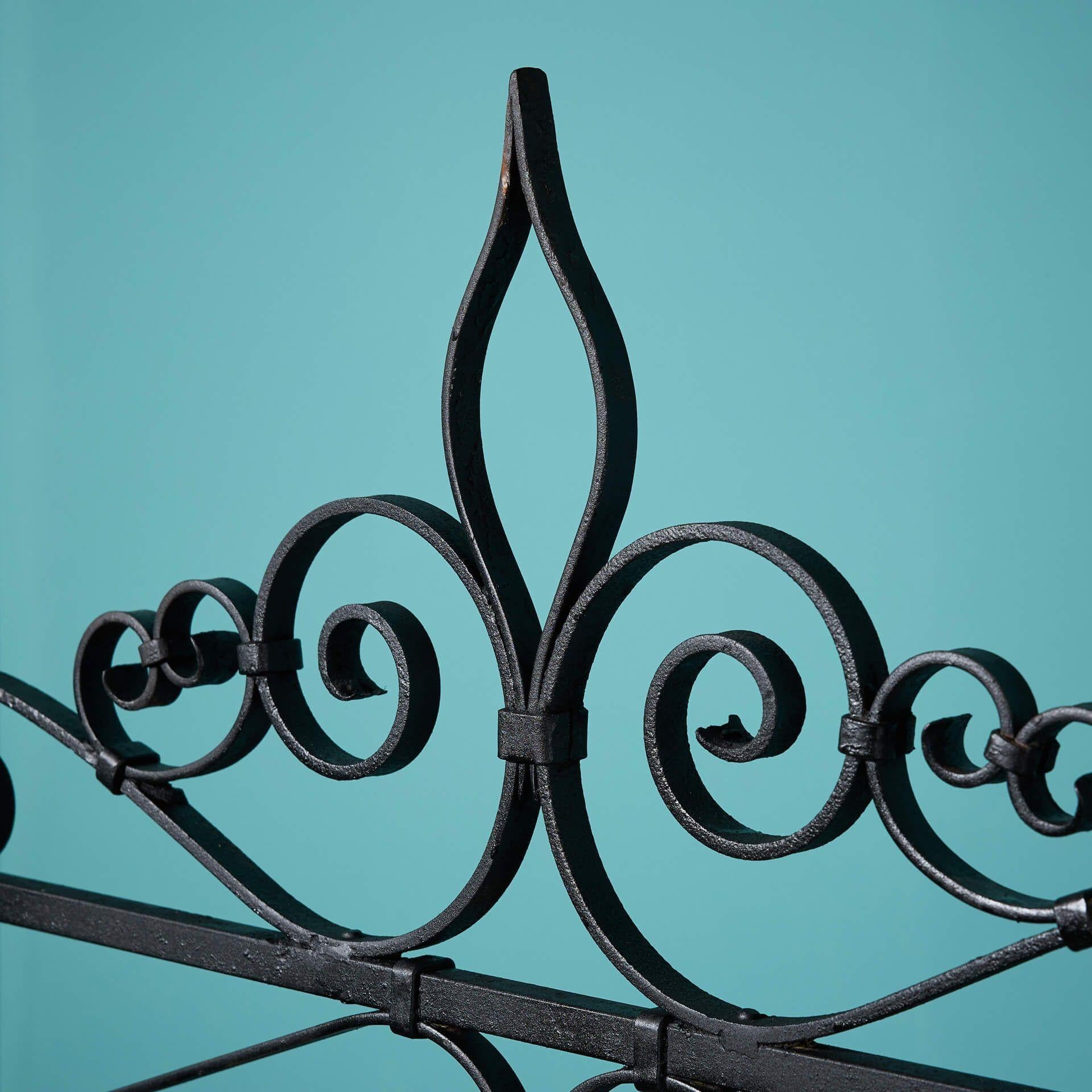English Tall Antique Edwardian Style Scrollwork Gate For Sale