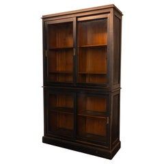 Maletín Alto Japonés Antiguo con Puertas de Cristal