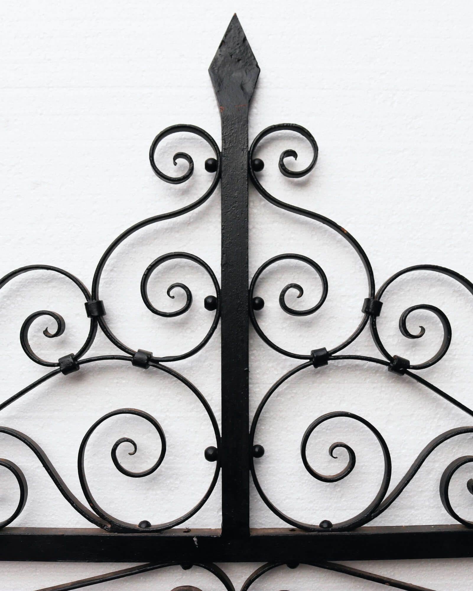 English Tall Antique Wrought Iron Pedestrian Gate with Finial For Sale