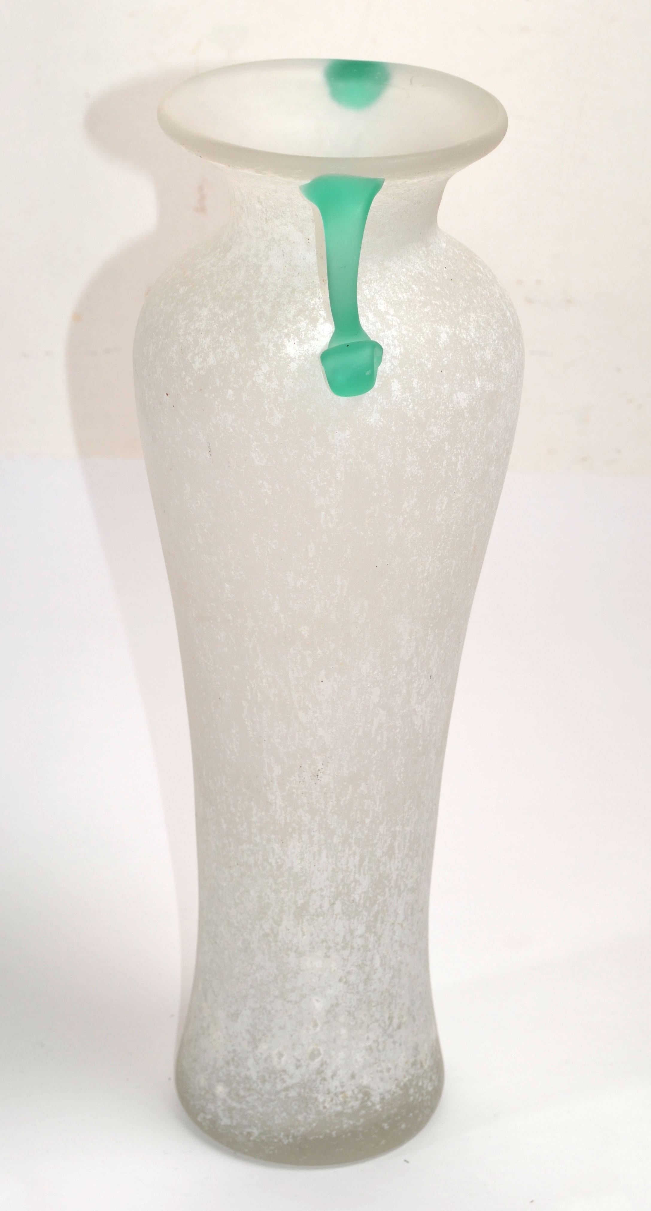 Mid-Century Modern Tall Archimede Seguso Scavo Bianco Flower Vase Italy White & Mint Green Handles  For Sale