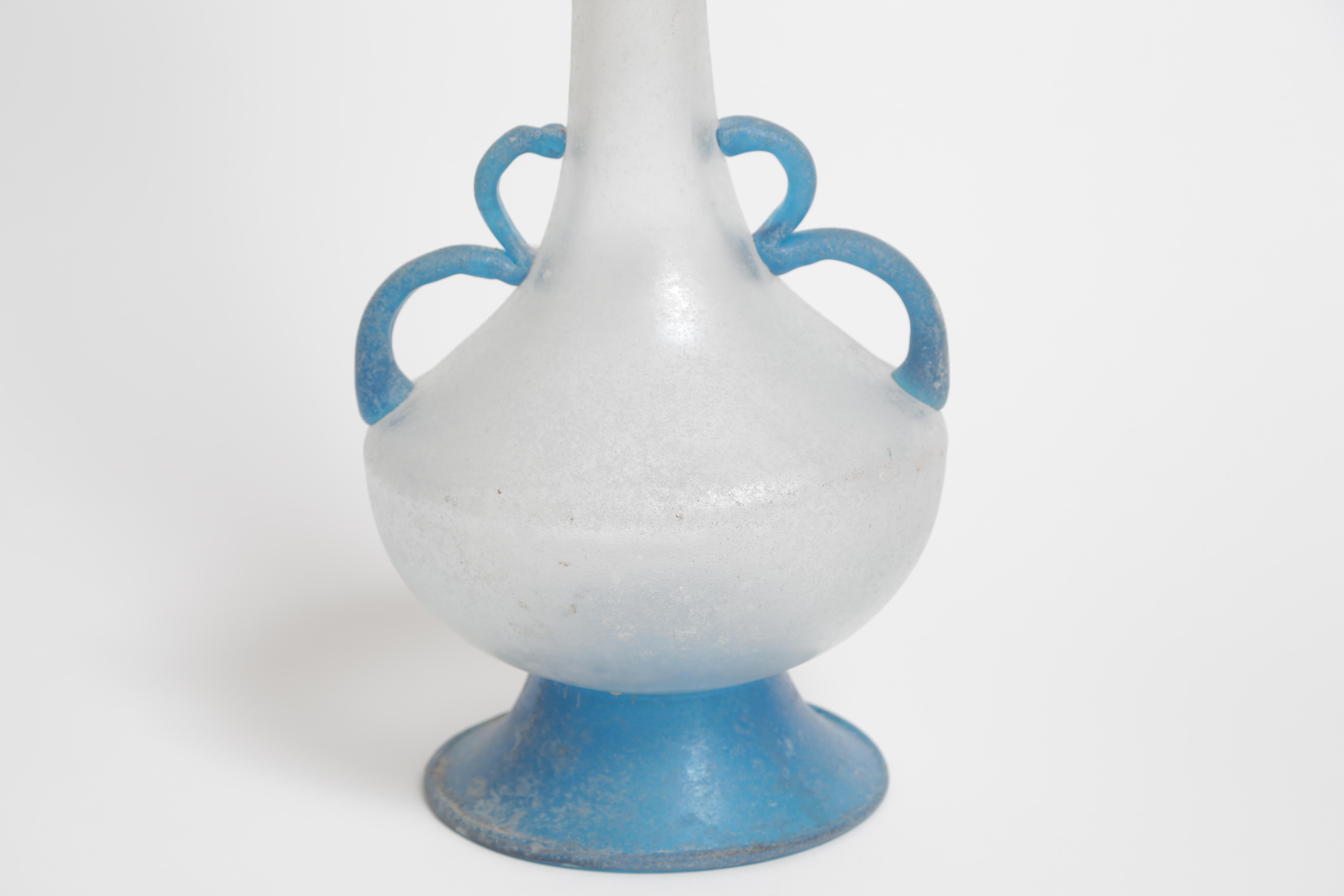 Tall Archimede Seguso Scavo Finish Vase In Good Condition For Sale In West Palm Beach, FL