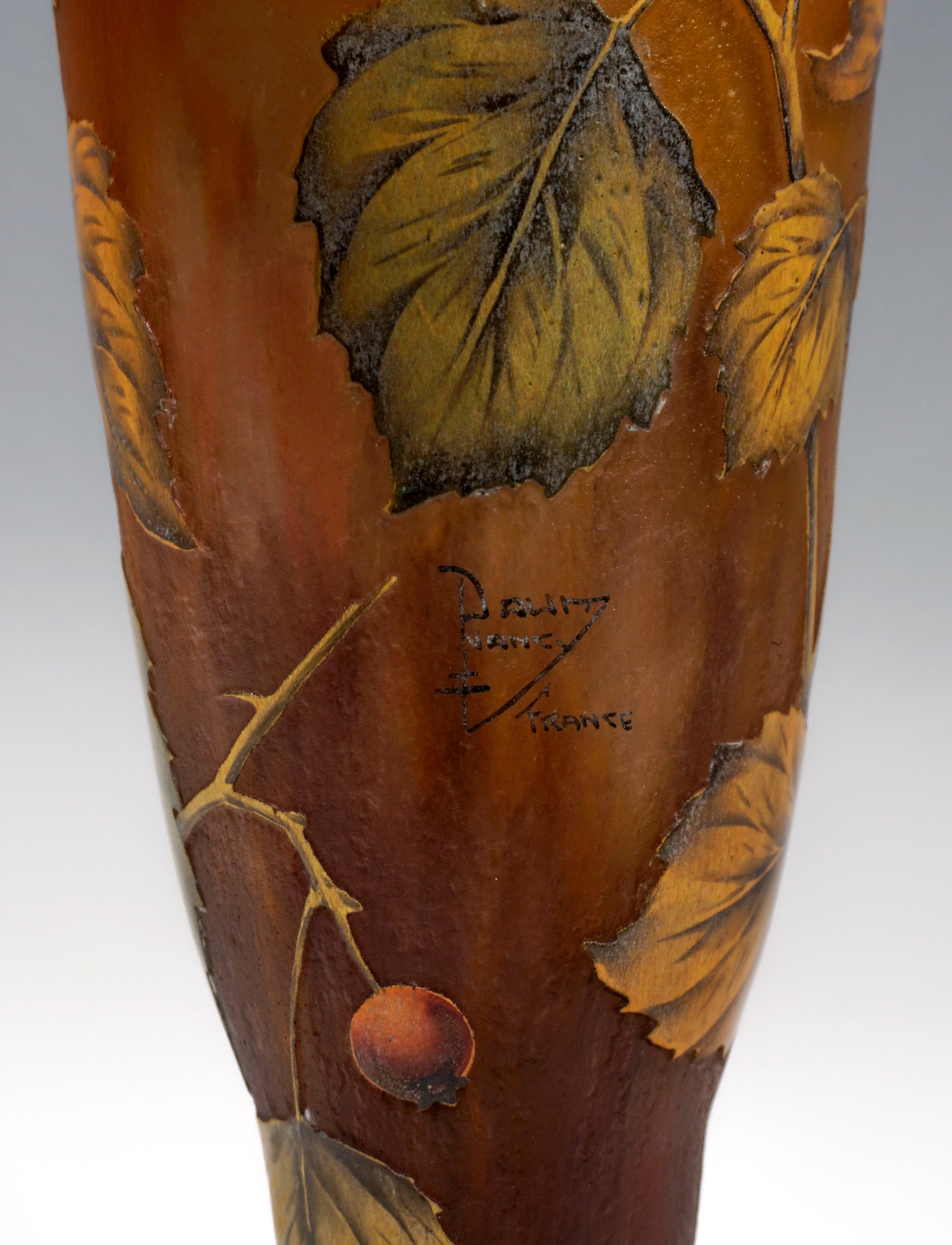 Early 20th Century Tall Art Nouveau Cameo Vase with Rose Hip Decor, Daum Nancy, France, 1910/15