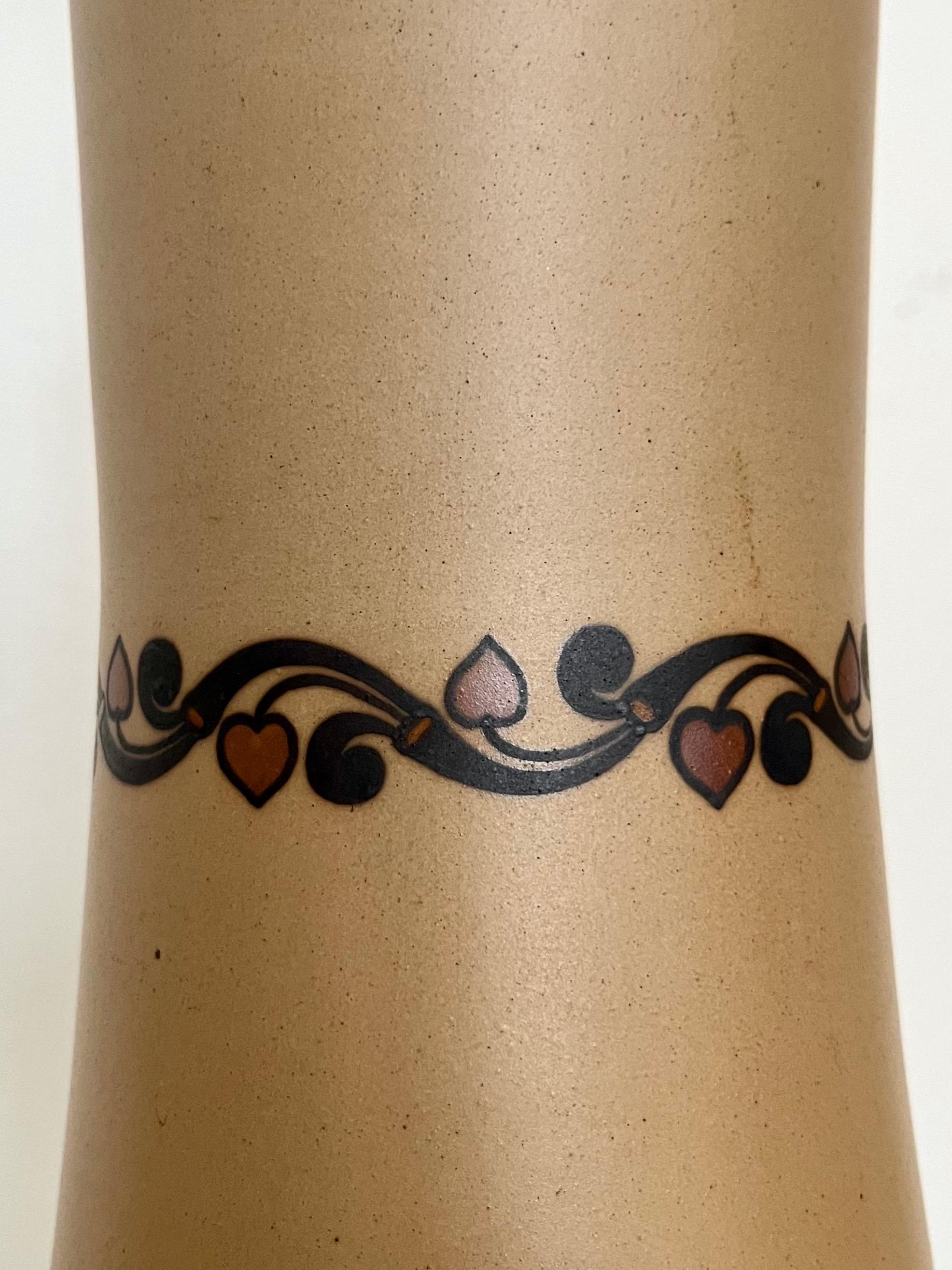 Grande lampe de table en céramique Art Nouveau décorée à la main par L. Hjorth, Danemark, années 1930 en vente 3