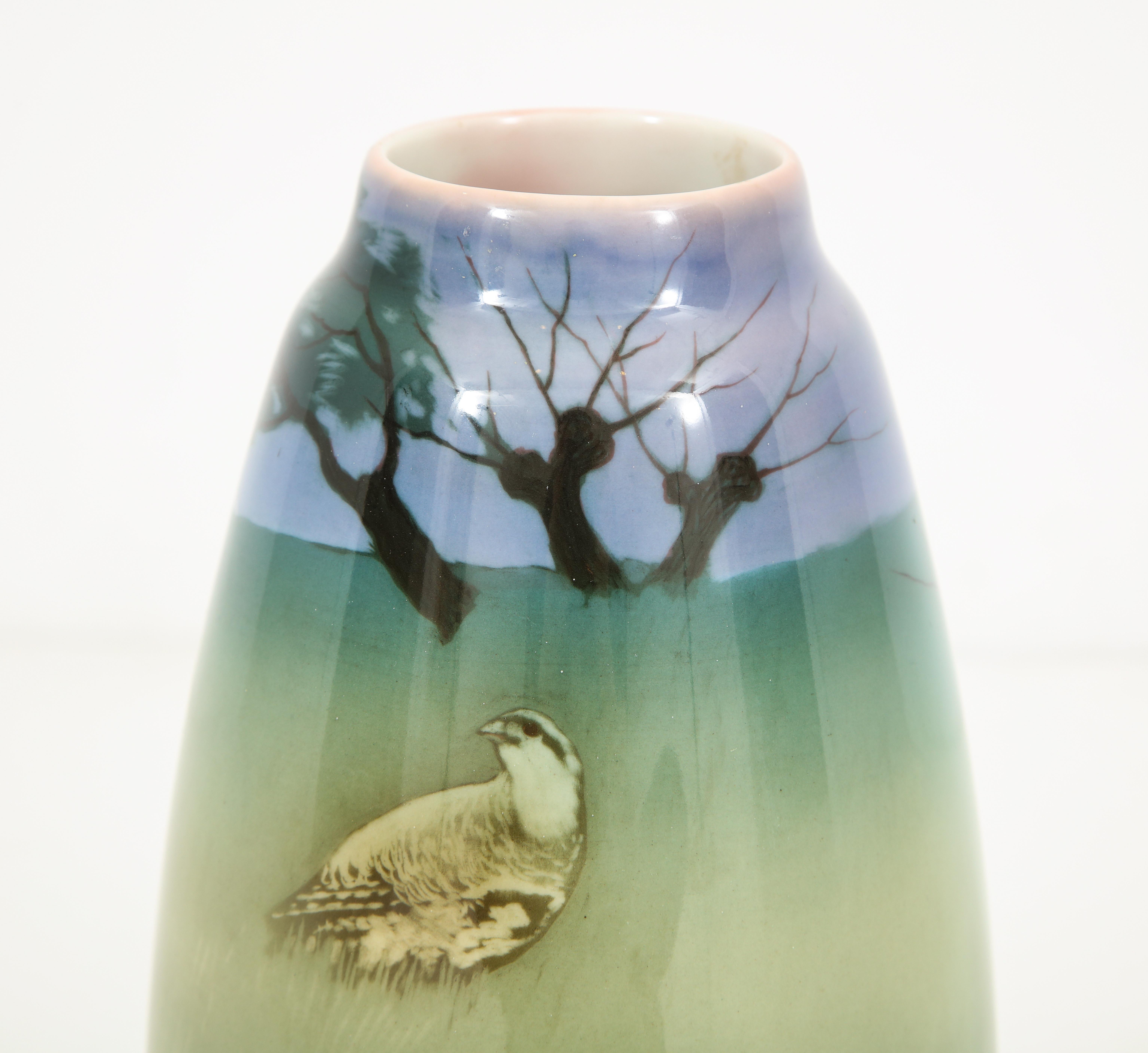 Tornito Vaso alto in stile Art Nouveau Rorstrand di Nils Emil Lundstrom per Rorstrand in vendita