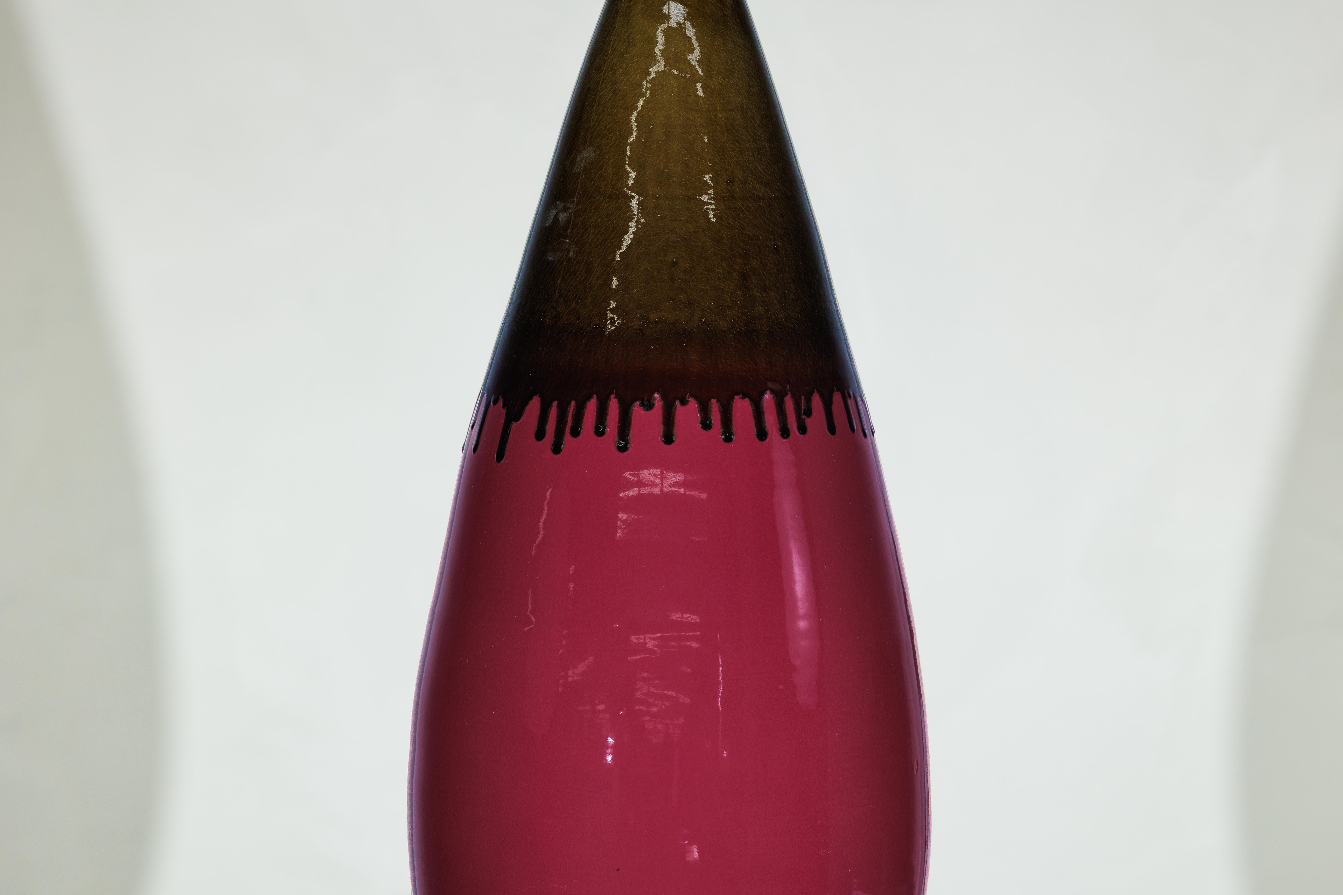 Große Vase aus Keramik in Burgund und brauner Glasur mit Teardrop Silhouette im Angebot 1