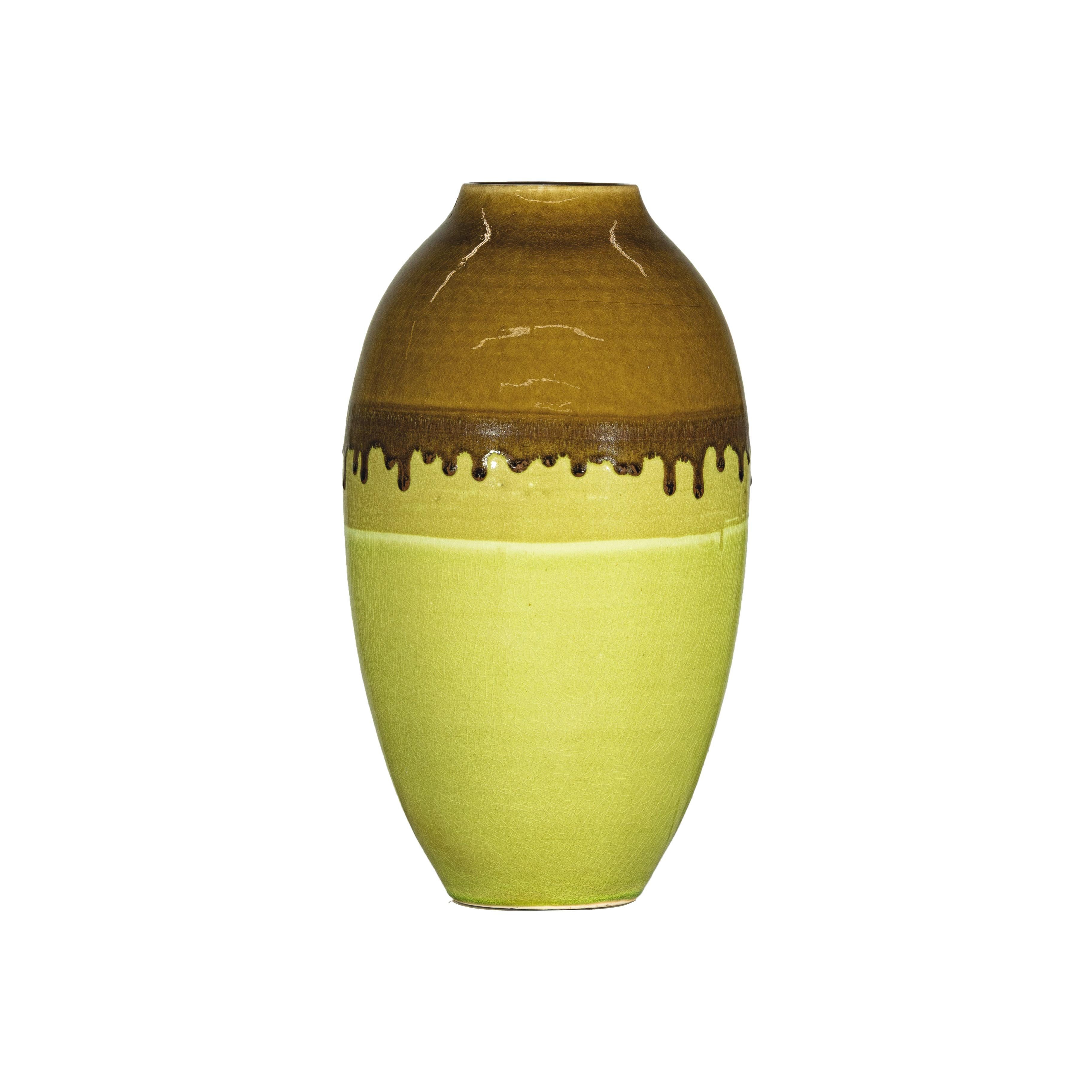 Grand vase en céramique artisanale à glaçure dégradée Brown et Chartreuse en vente 7