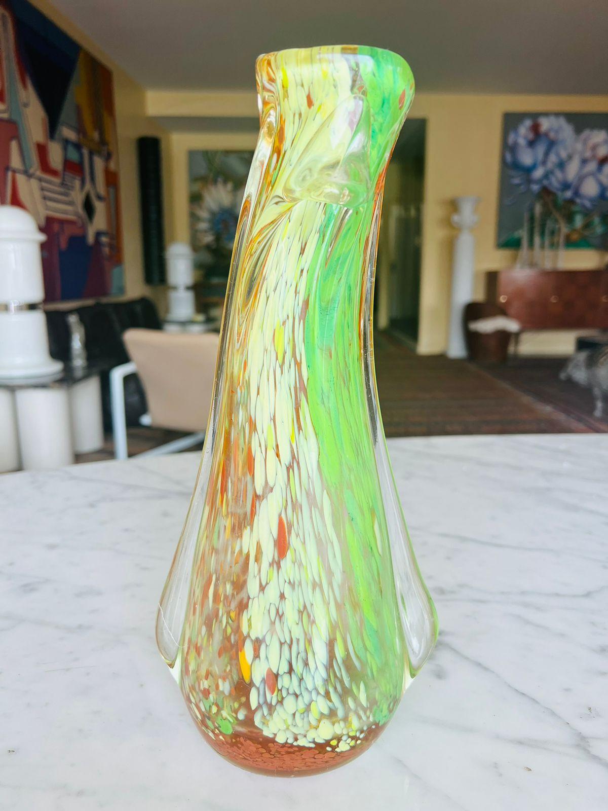 Tall Aureliano Toso Murano glass multicolor circa 1950 vase. In Good Condition For Sale In Rio De Janeiro, RJ