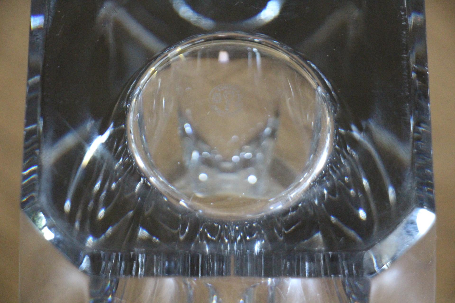 Vaso alto in cristallo trasparente Baccarat 30 cm in vendita 6