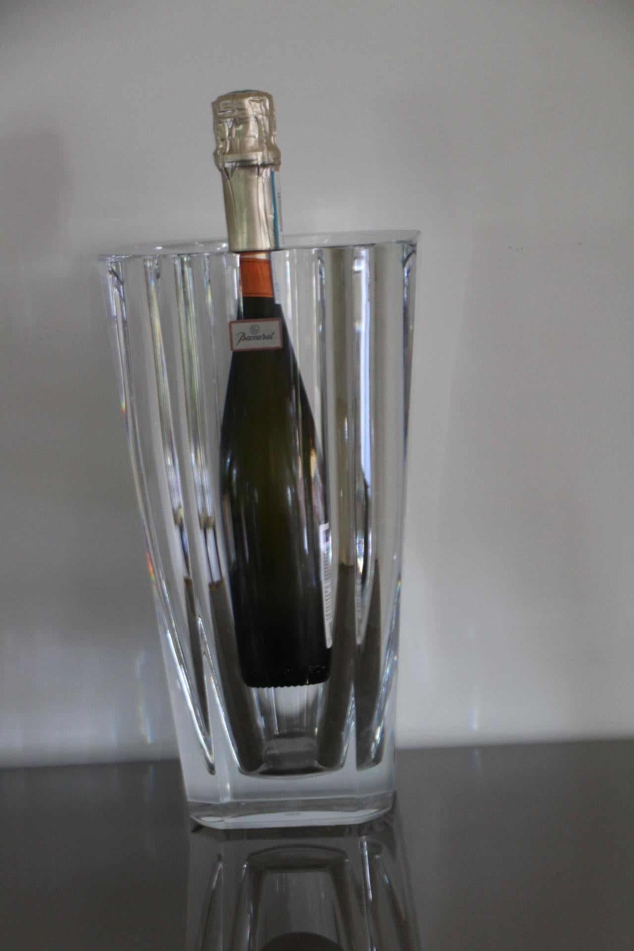 Vaso alto in cristallo trasparente Baccarat 30 cm in vendita 8