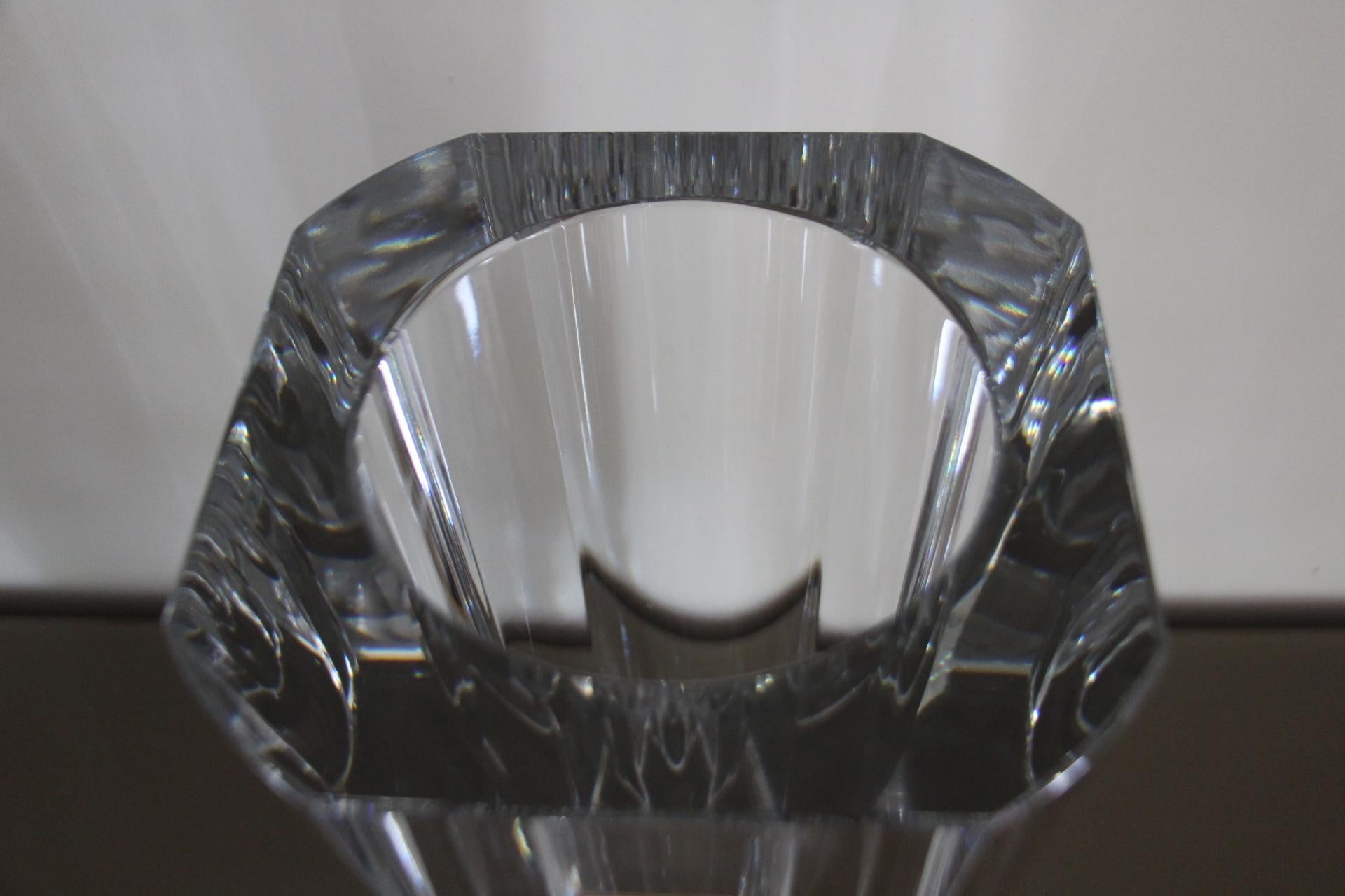 Vaso alto in cristallo trasparente Baccarat 30 cm In condizioni buone in vendita a Saint-Ouen, FR