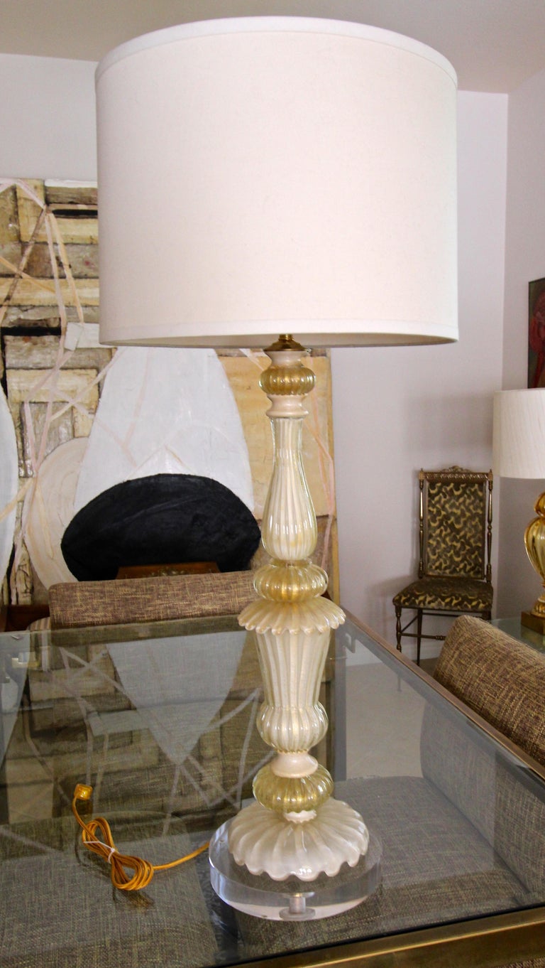 Tall Murano Italian Glass Cream & Gold Table Lamp For Sale 10