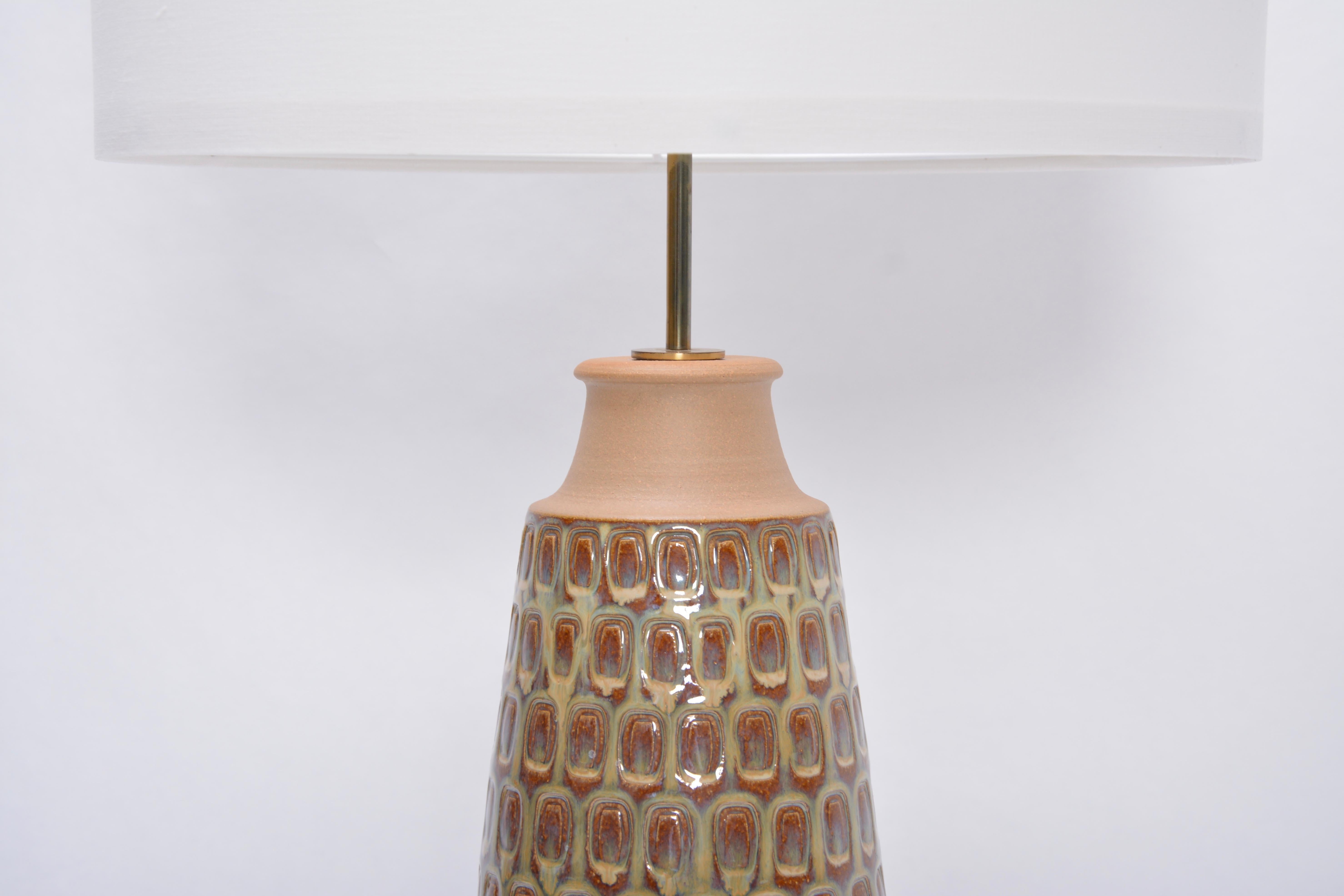 20th Century Tall Beige Danish Mid-Century Modern Ceramic Table Lamp Model 3017 by Soholm For Sale