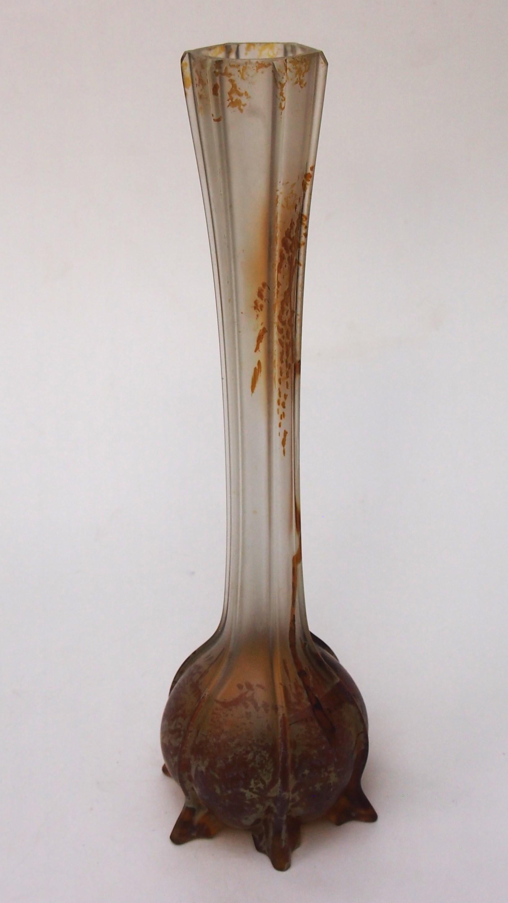 Großer Beyermann Glas Solifleur mit Bäumen und einer Hütte verziert - um 1910 Haida im Zustand „Gut“ im Angebot in Worcester Park, GB