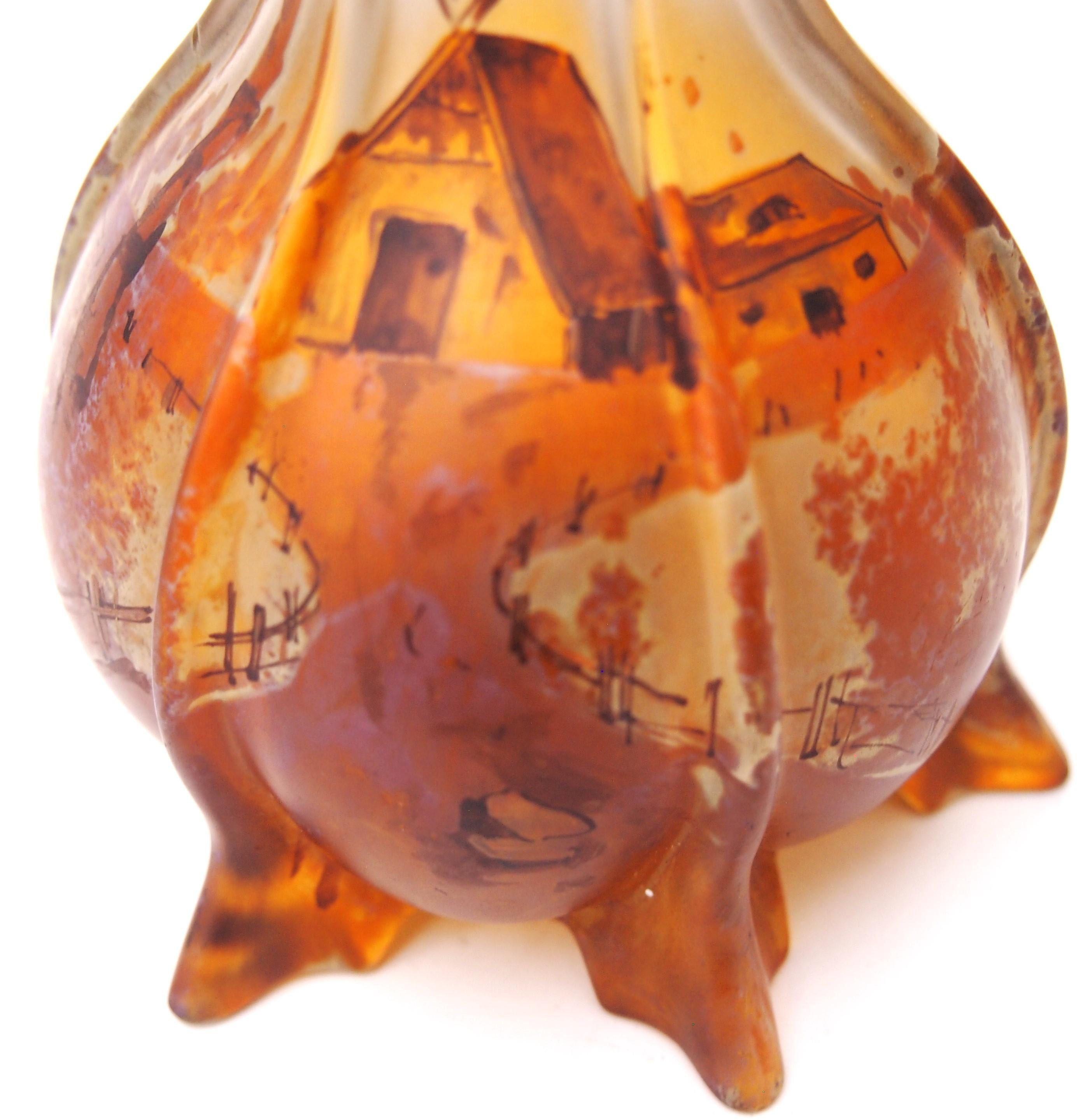 Großer Beyermann Glas Solifleur mit Bäumen und einer Hütte verziert - um 1910 Haida (Glaskunst) im Angebot