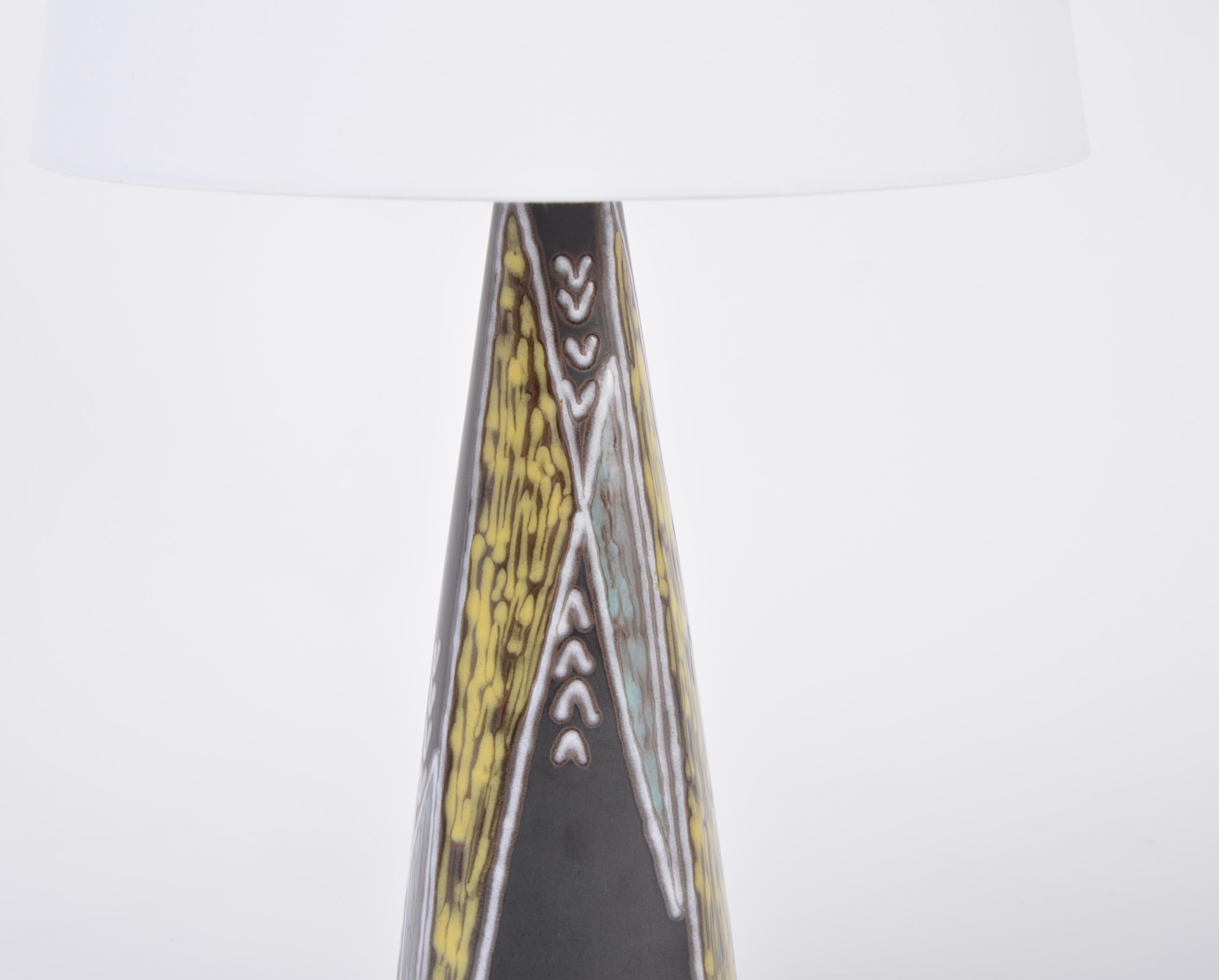Tall Black Danish Midcentury Ceramic Table Lamp by Holm Sorensen for Søholm In Good Condition For Sale In Berlin, DE