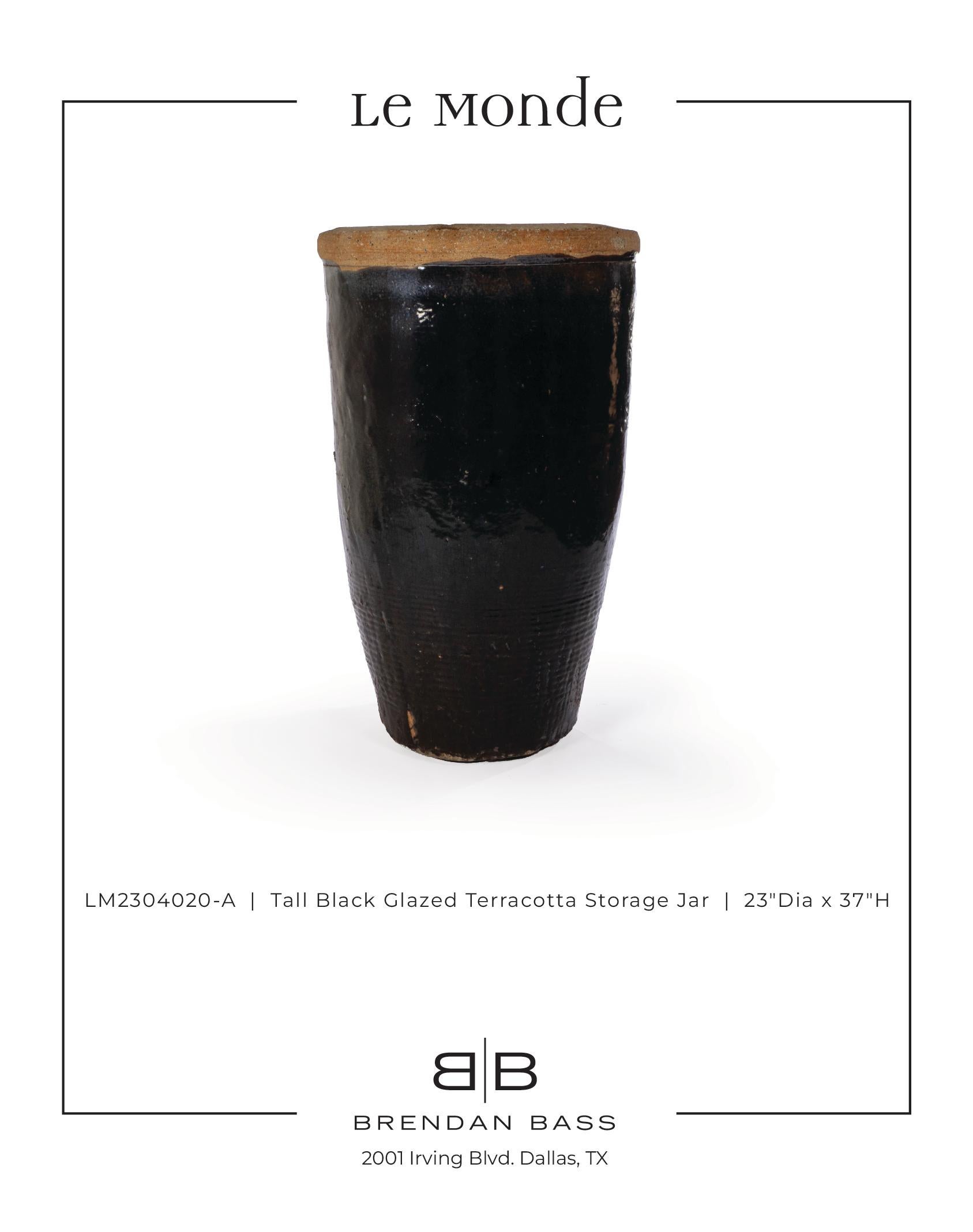 Grand pot de rangement en terre cuite émaillée noire  Bon état - En vente à Dallas, TX