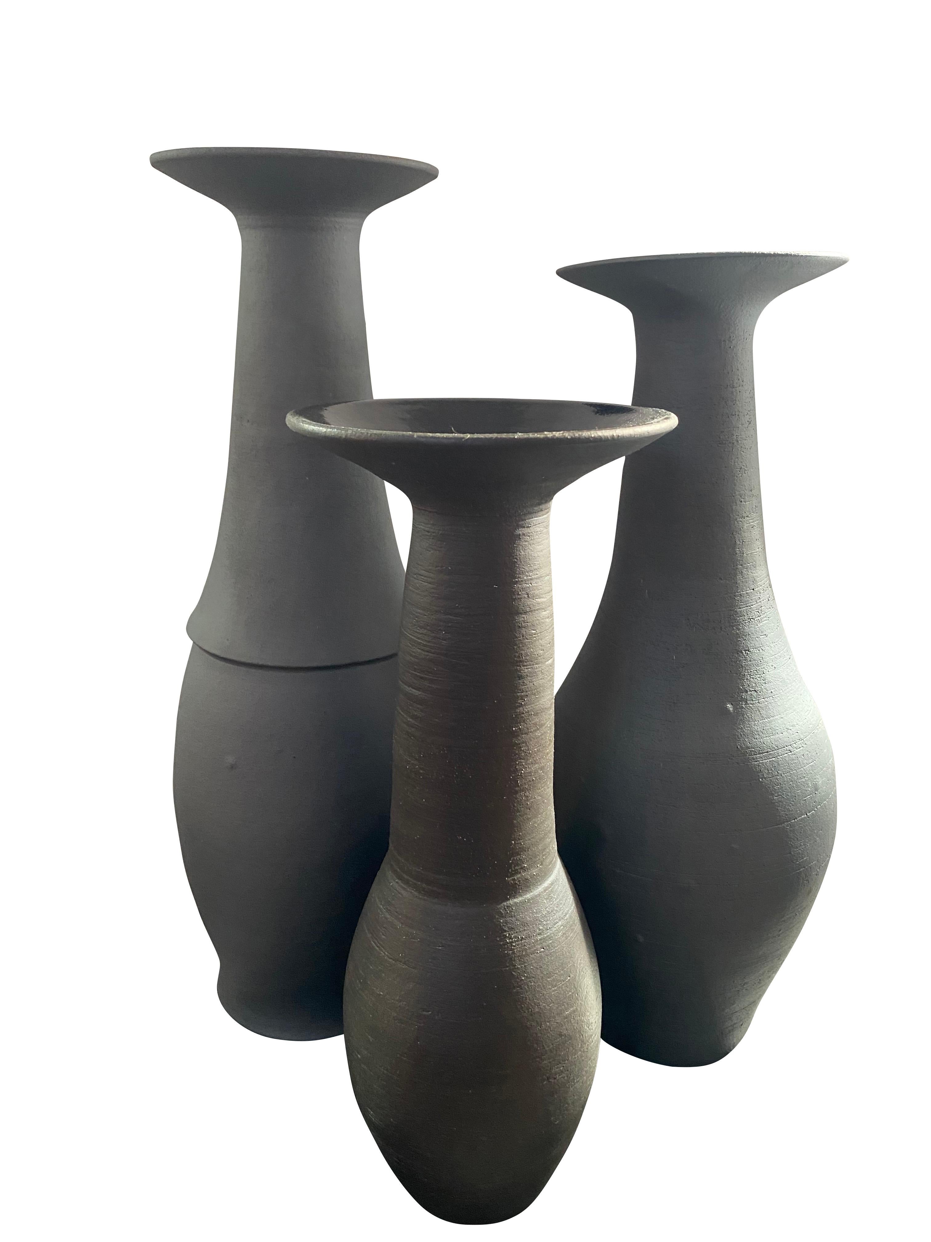 Tall Black Stoneware Vase by Ceramicist Sandi Fellman, USA In New Condition In New York, NY