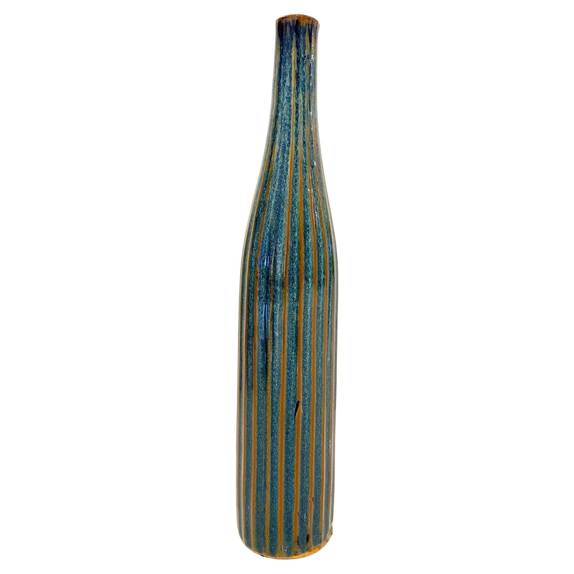 Vaso alto in ceramica Studio A a righe blu e verdi in vendita