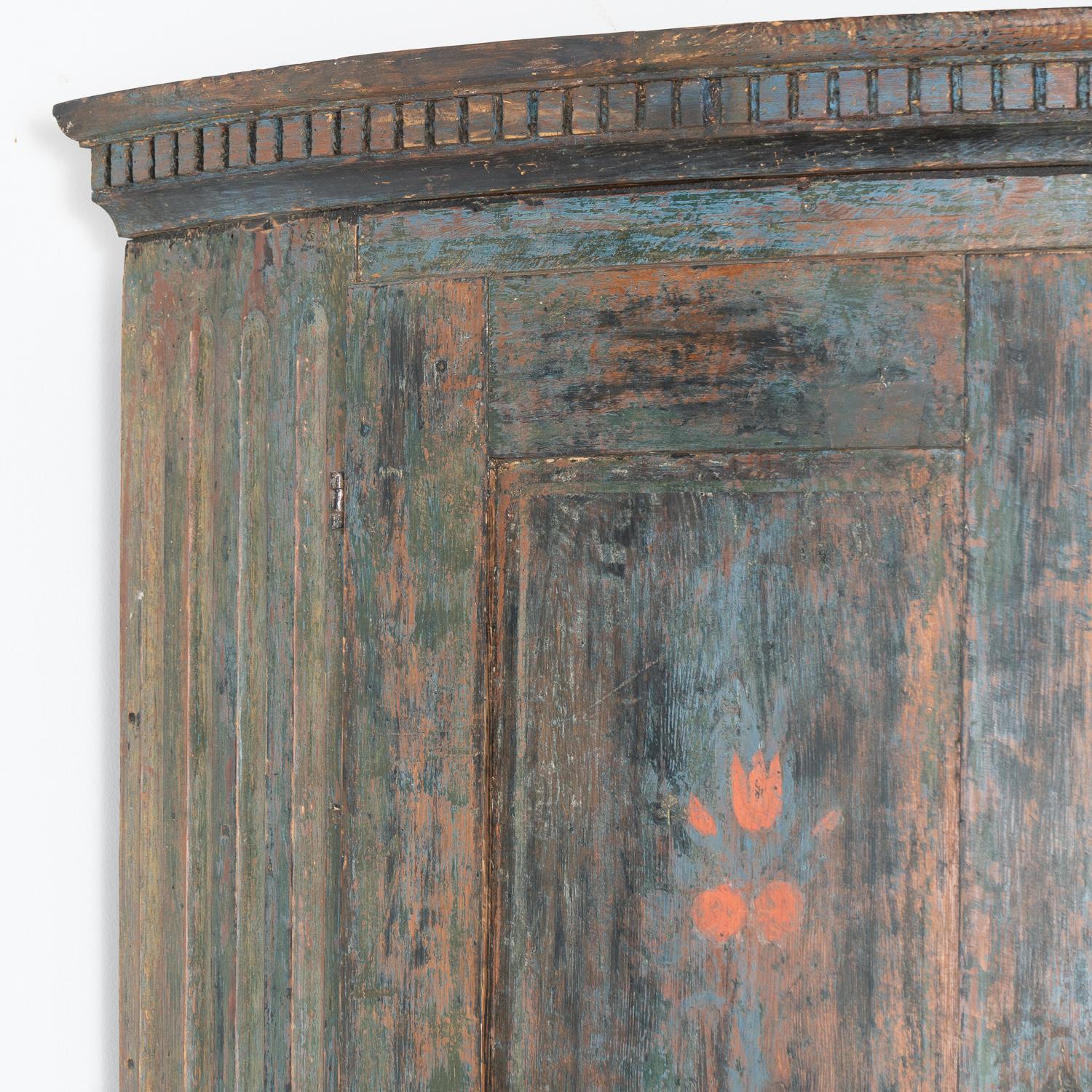 Swedish Tall Bow Front Original Painted Pine Corner Cabinet, Sweden circa 1800-20 For Sale