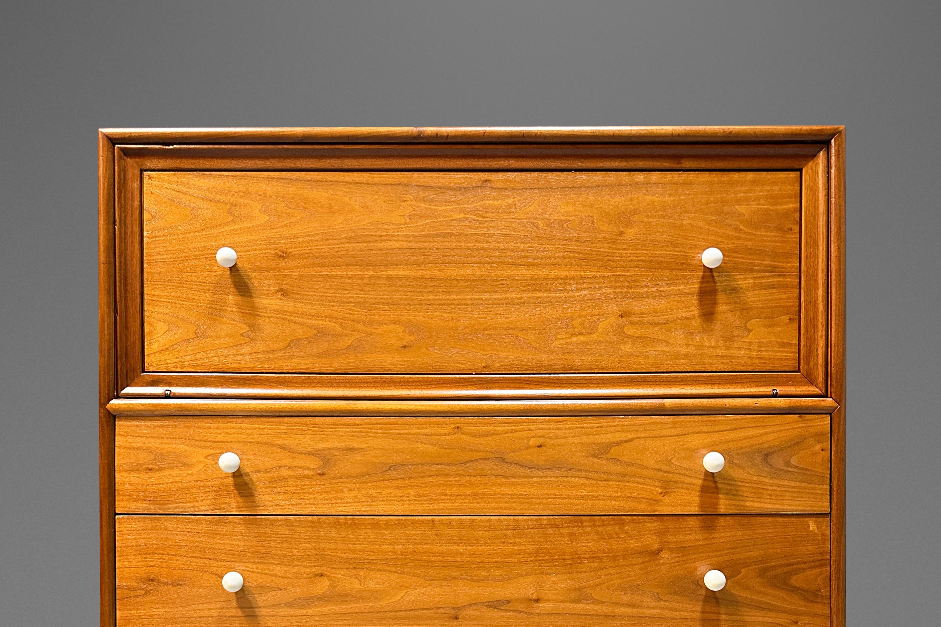 Mid-Century moderno Comò a cinque cassetti Tall Boy, Kipp Stewart per Drexel Declaration, USA, 1960 ca. in vendita