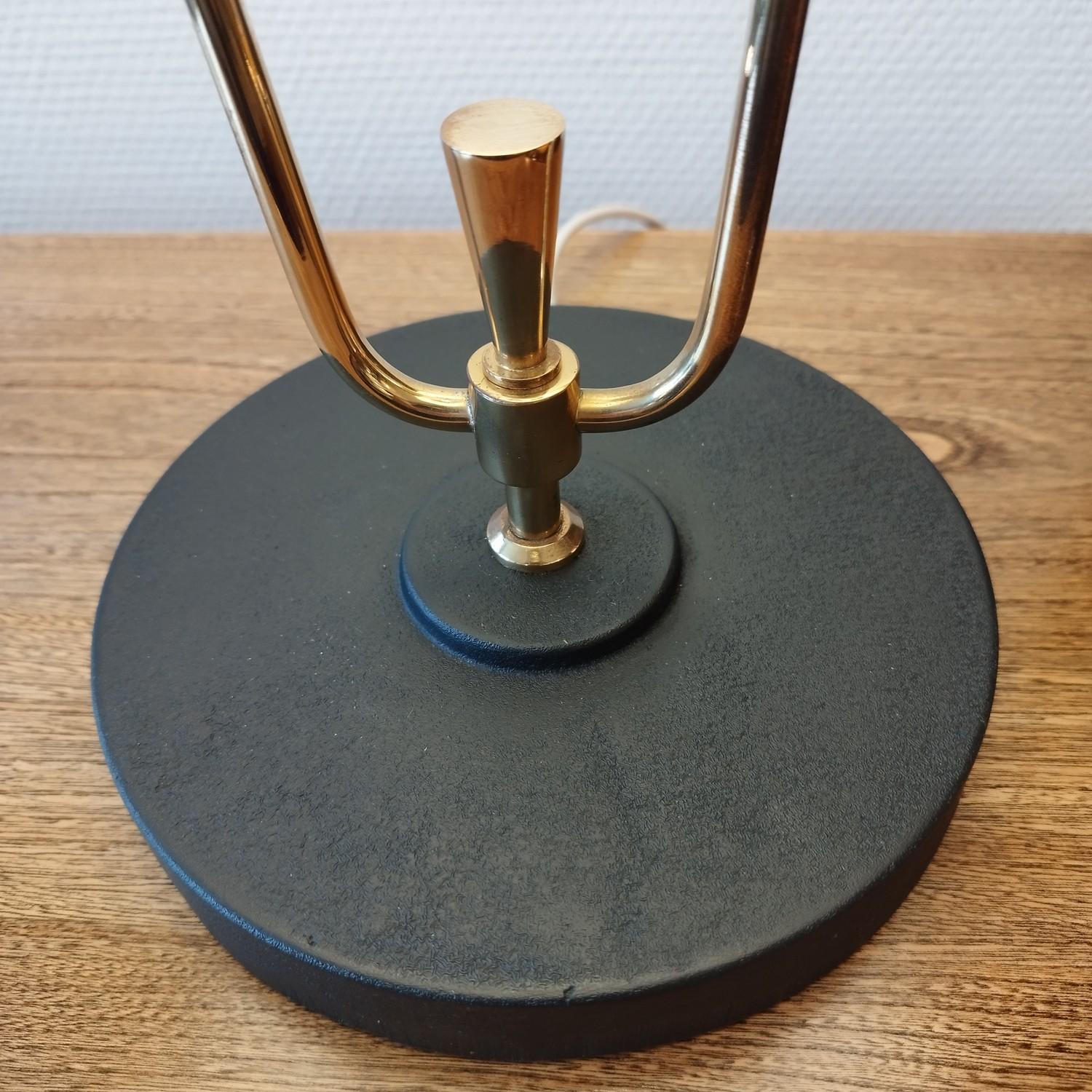 Mid-Century Modern Tall brass and metal desk lamp For Sale